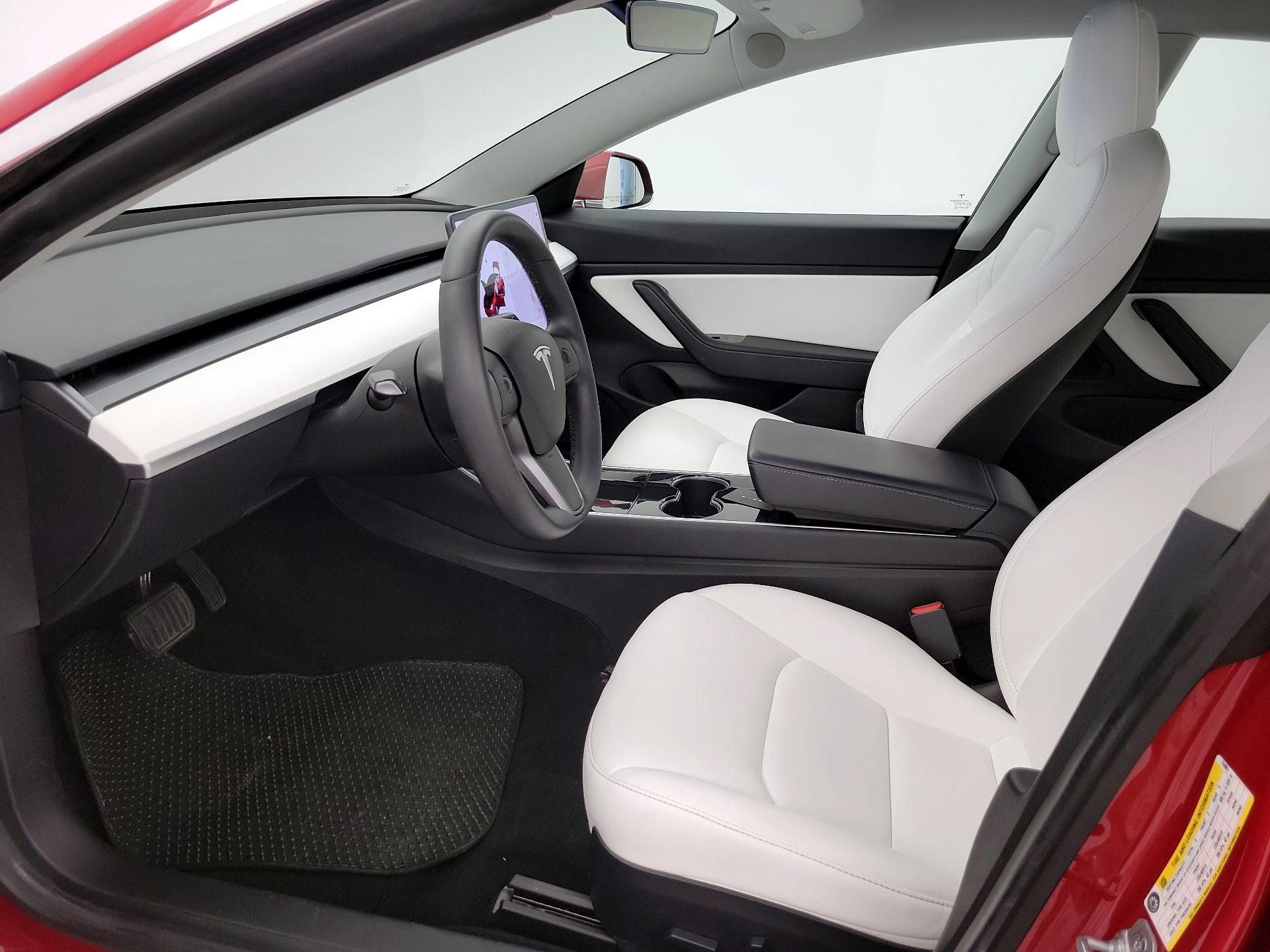 Thumbnail: 2020 Tesla Model 3 - 11