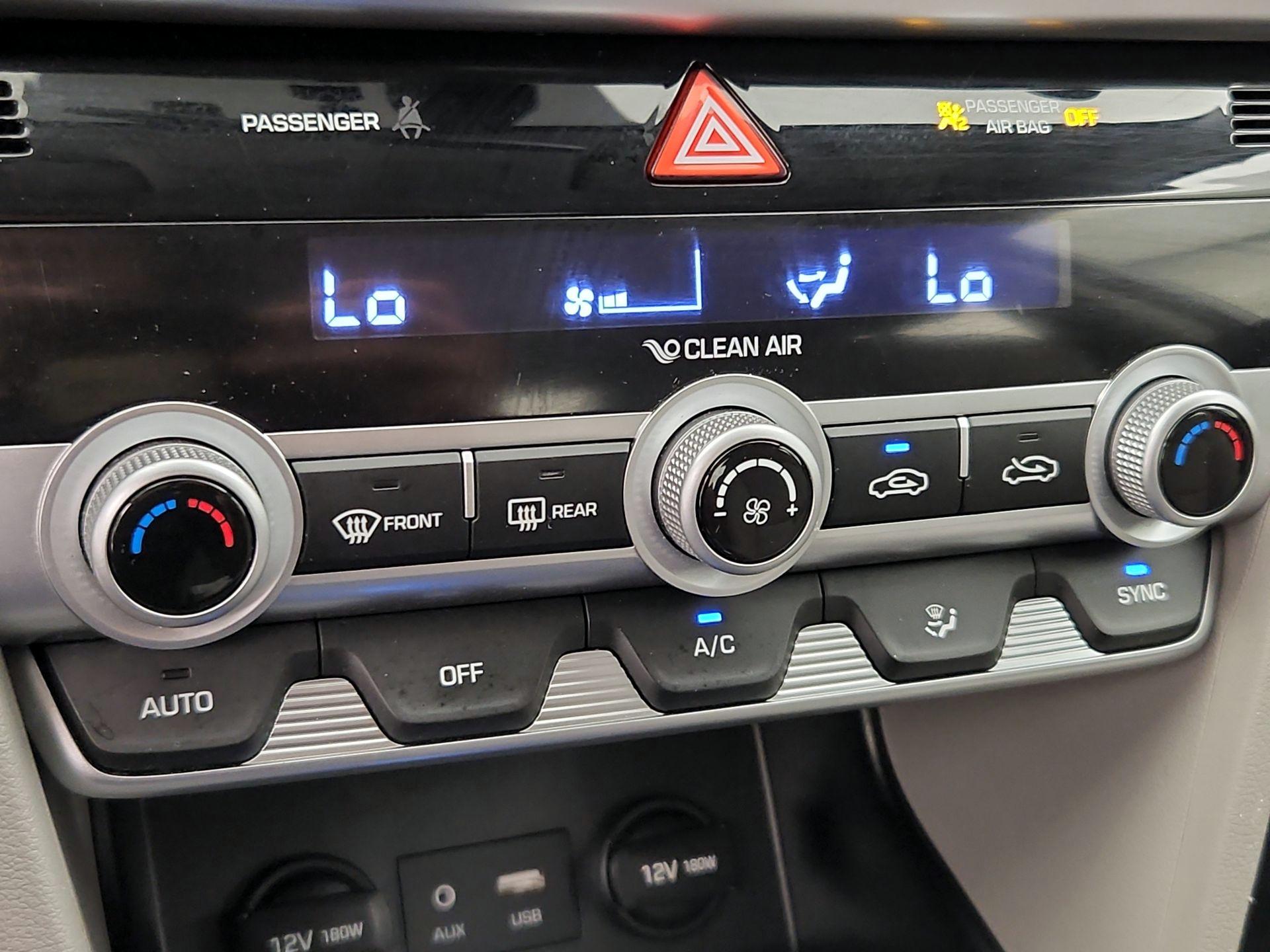 Thumbnail: 2020 Hyundai Elantra - 16