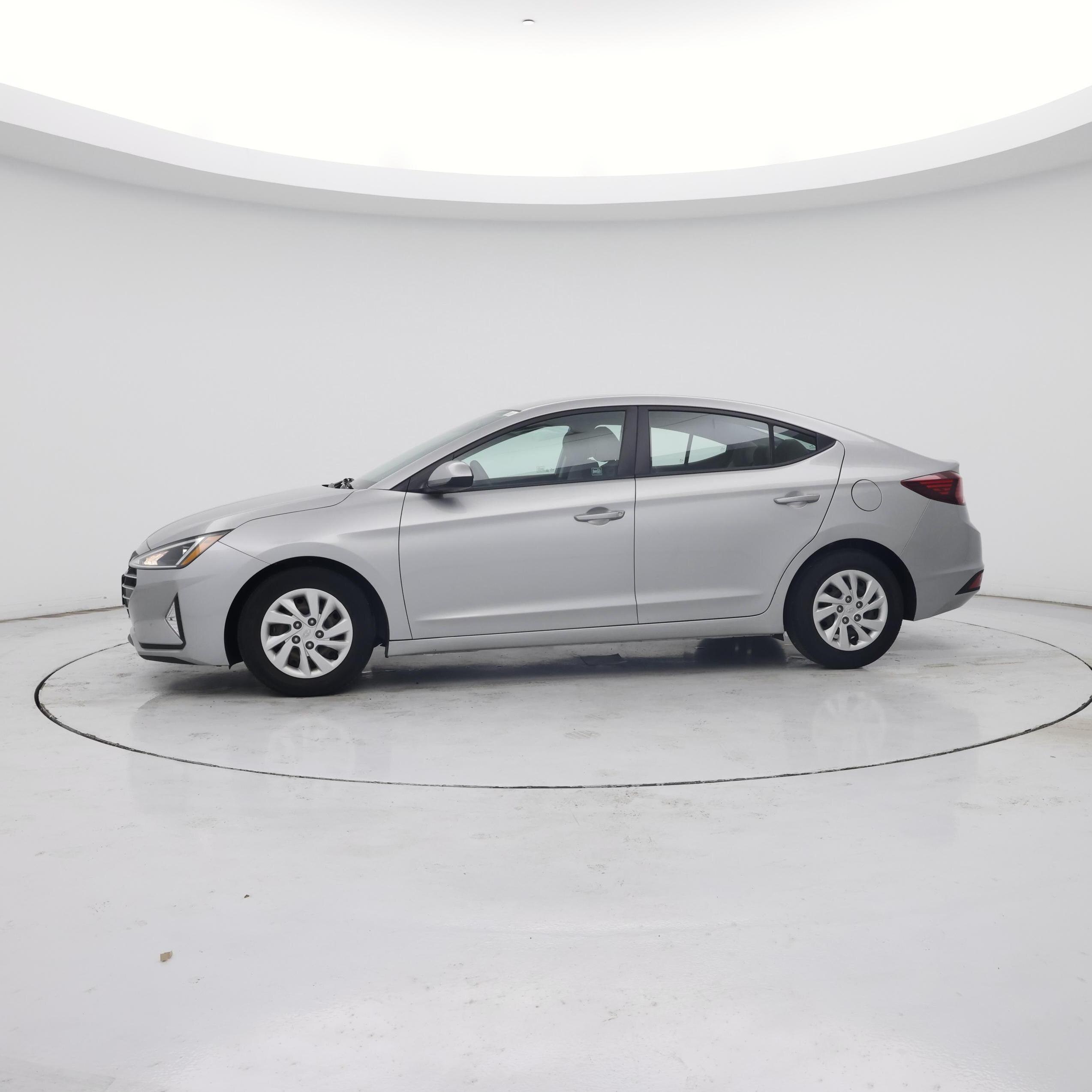 Thumbnail: 2020 Hyundai Elantra - 3