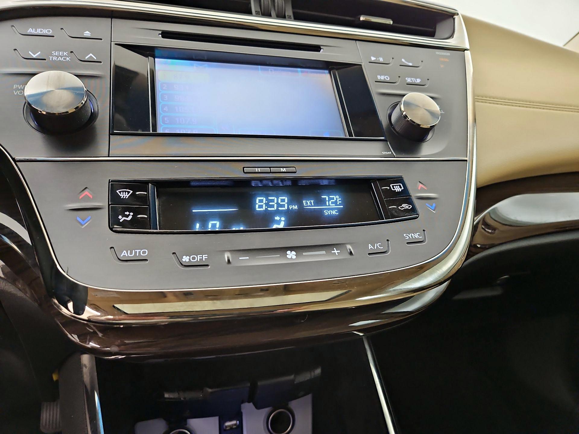 Thumbnail: 2014 Toyota Avalon - 16