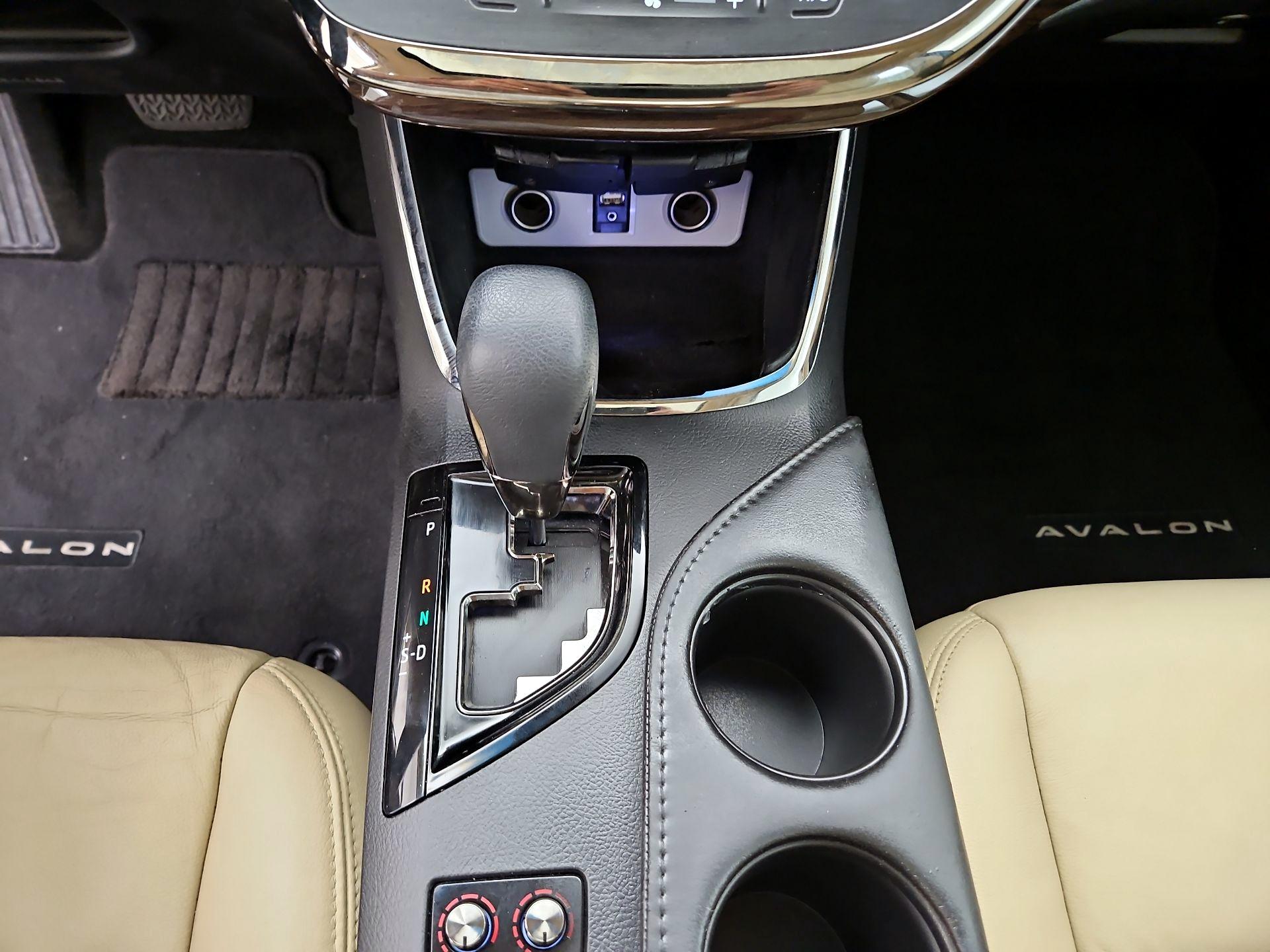 Thumbnail: 2014 Toyota Avalon - 17