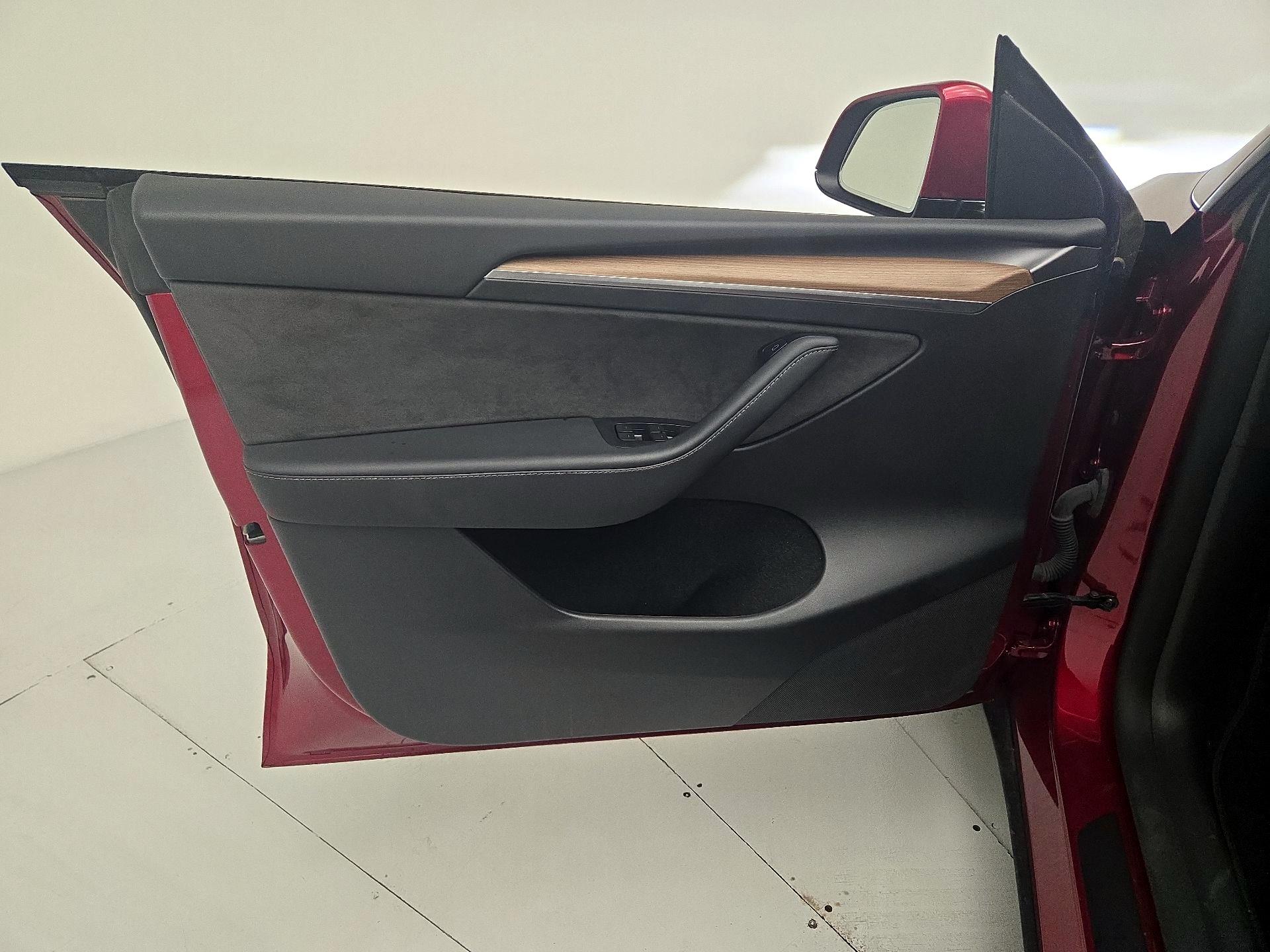 Thumbnail: 2024 Tesla Model Y - 12