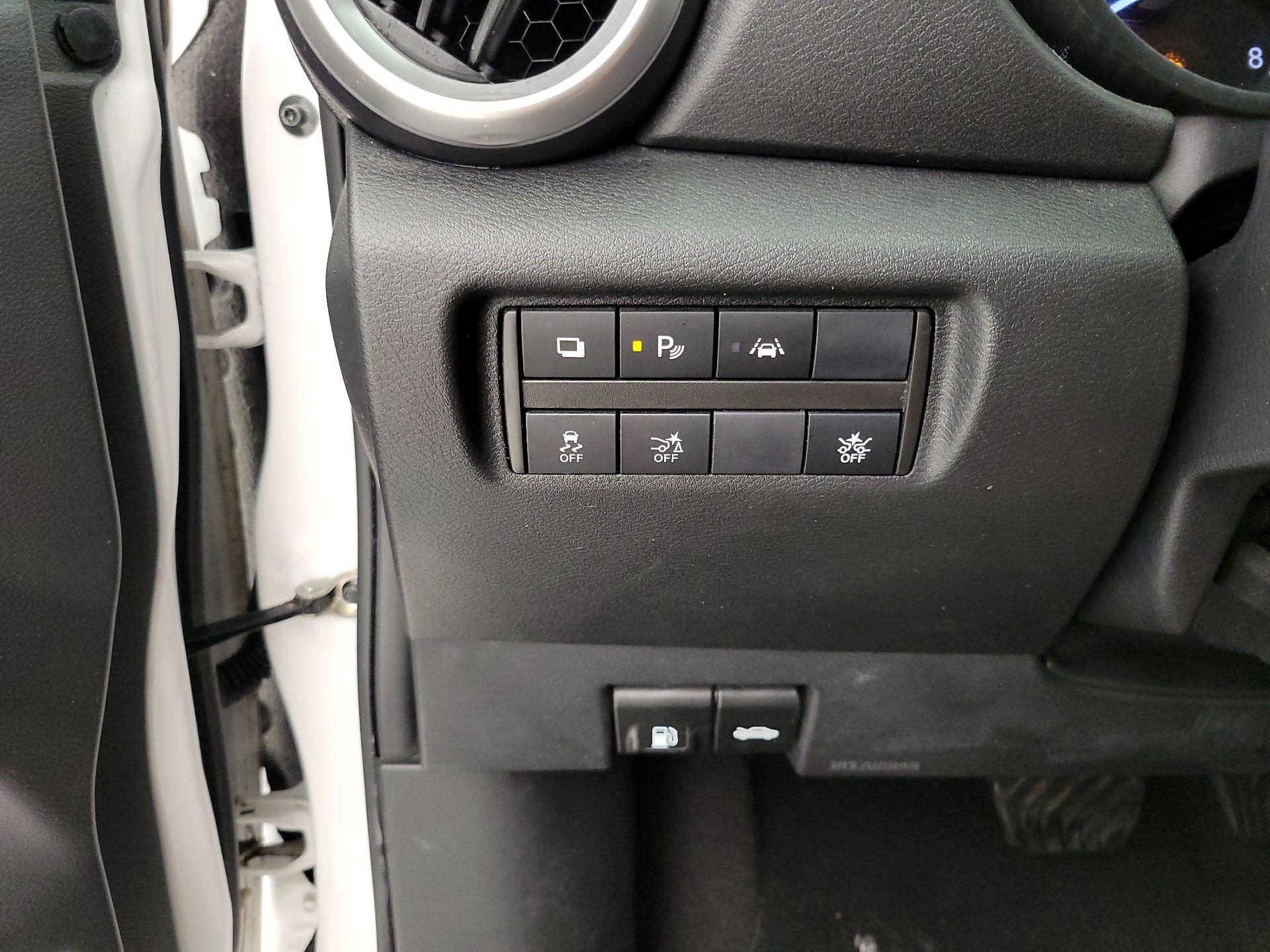 Thumbnail: 2020 Nissan Versa - 13