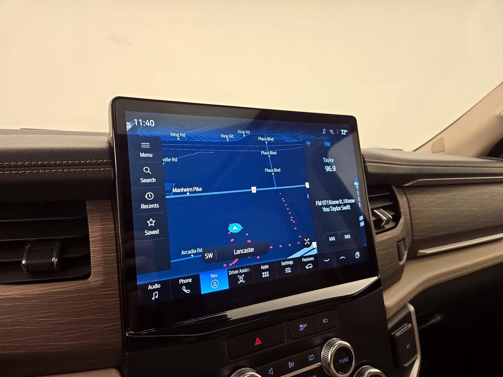 Thumbnail: 2022 Ford Expedition - 14