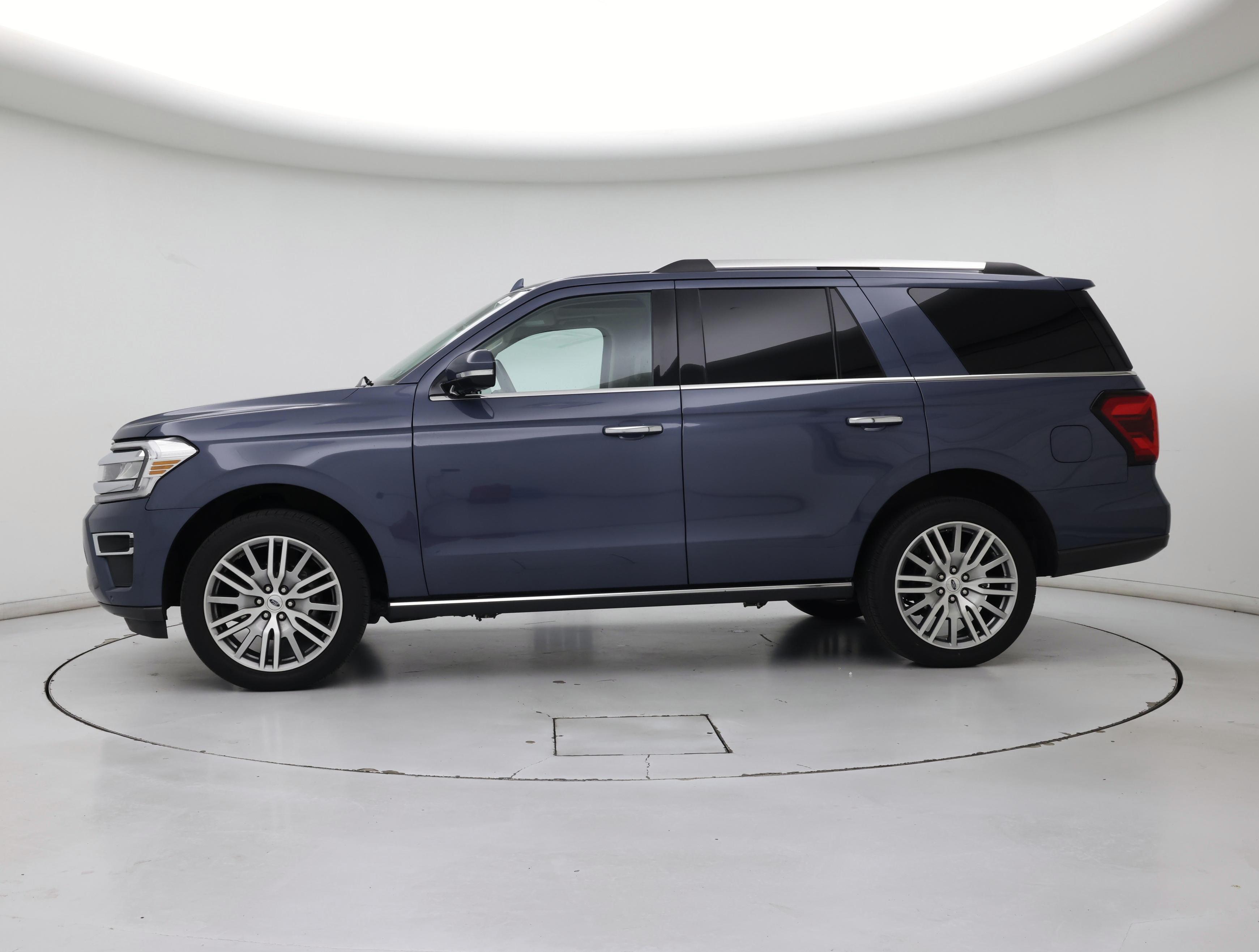Thumbnail: 2022 Ford Expedition - 3