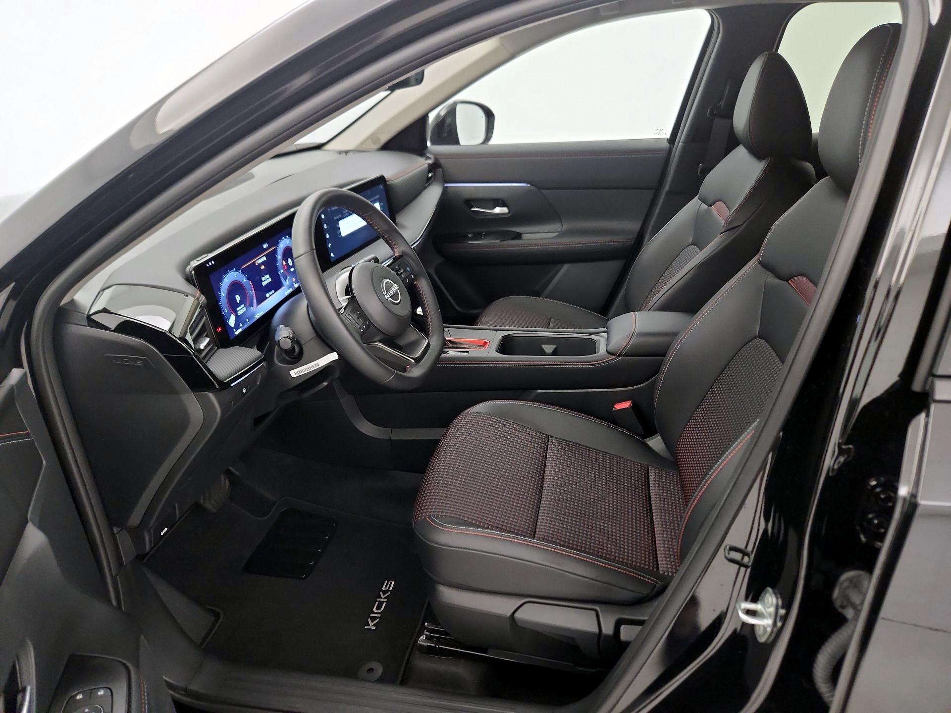 Thumbnail: 2025 Nissan Kicks - 11