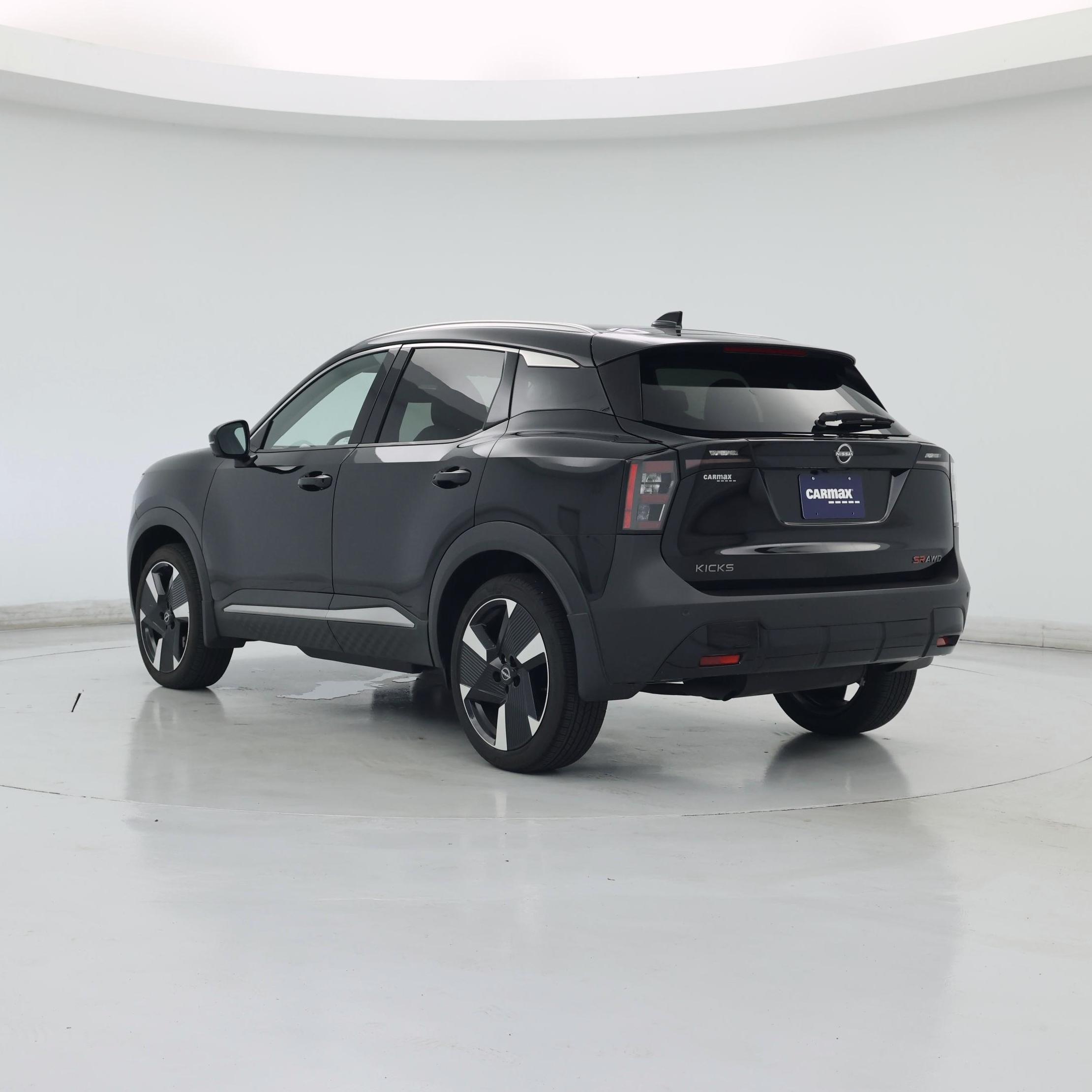 Thumbnail: 2025 Nissan Kicks - 2