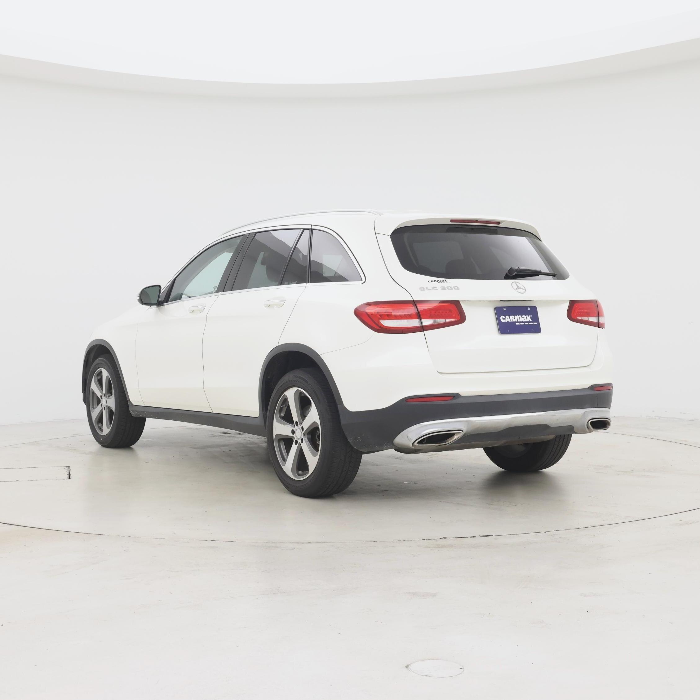 Thumbnail: 2016 Mercedes-Benz GLC - 2