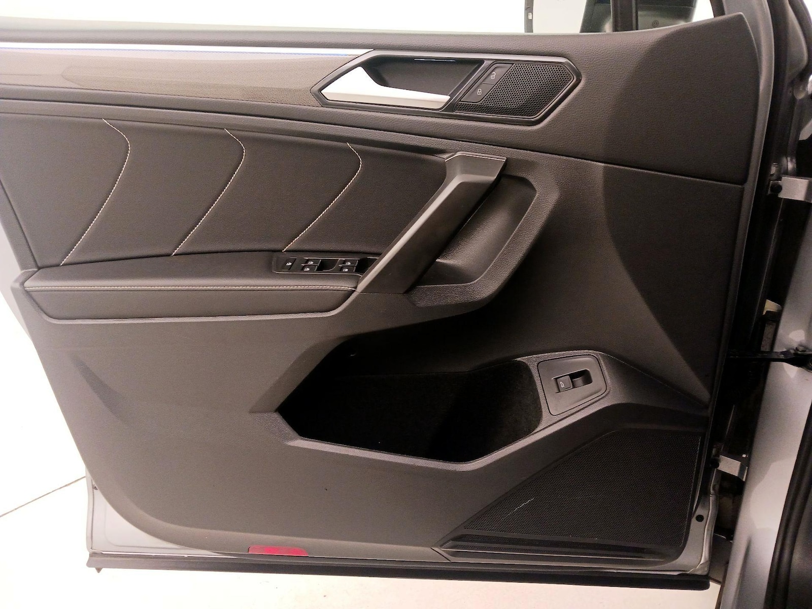 2022 Volkswagen Tiguan SE R-LINE BLACK - Photo 13