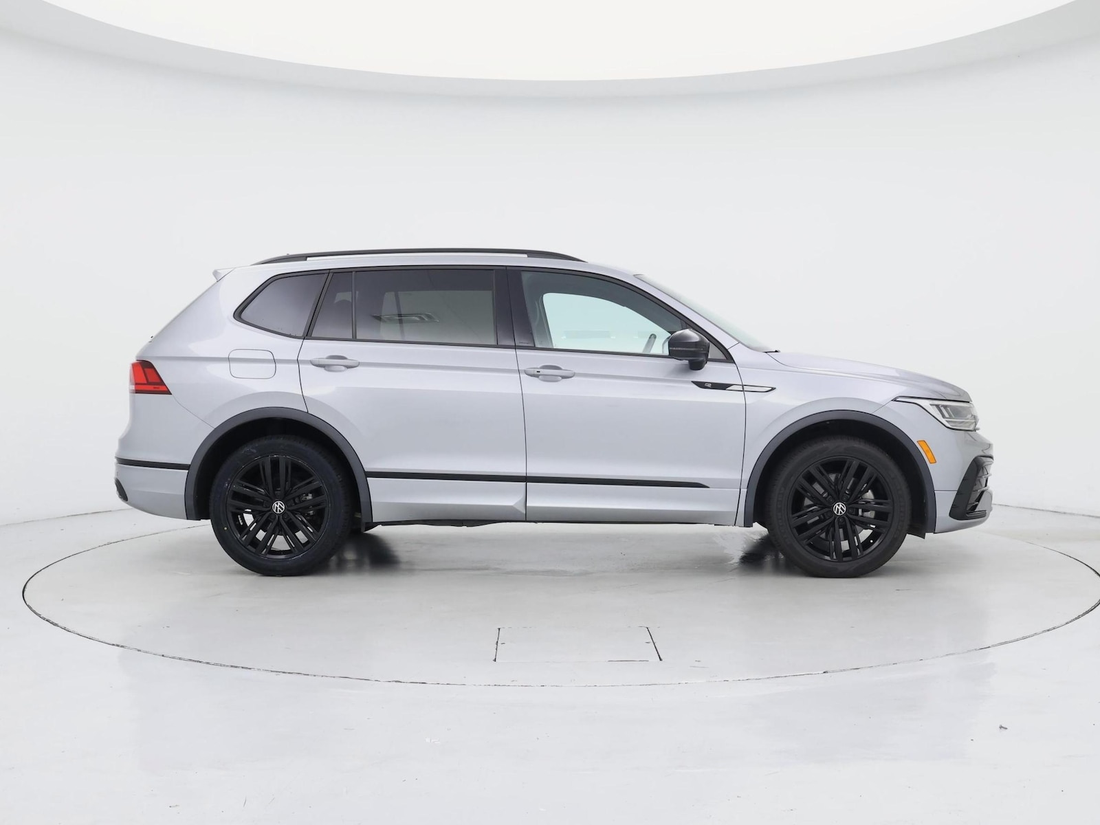 2022 Volkswagen Tiguan SE R-LINE BLACK - Photo 8