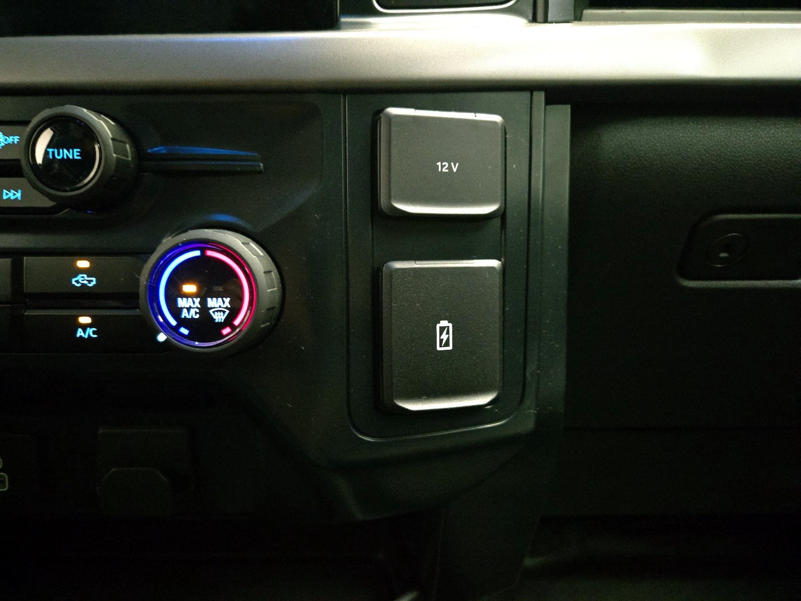 2025 Ford F-150 XL - Photo 19