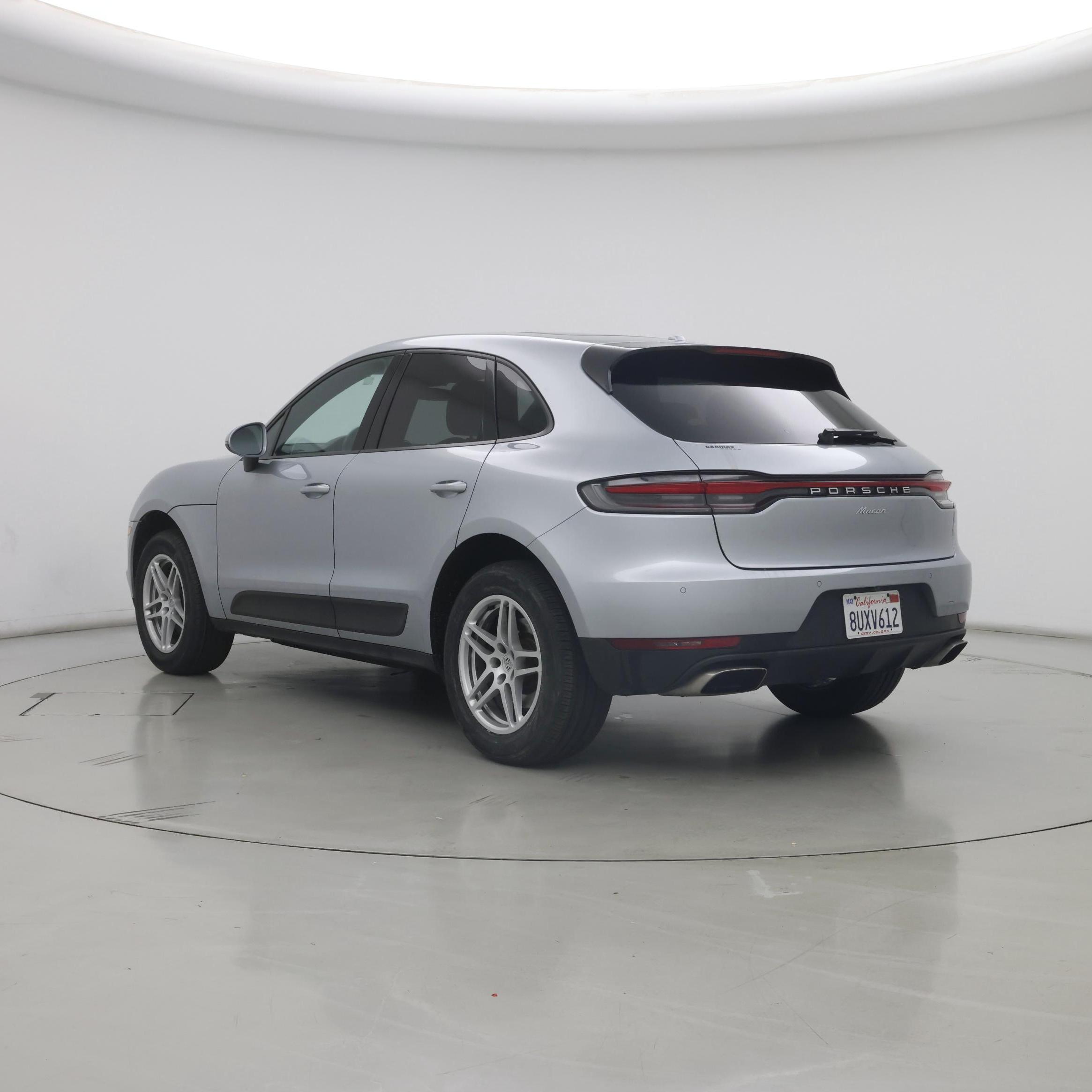 Thumbnail: 2021 Porsche Macan - 2