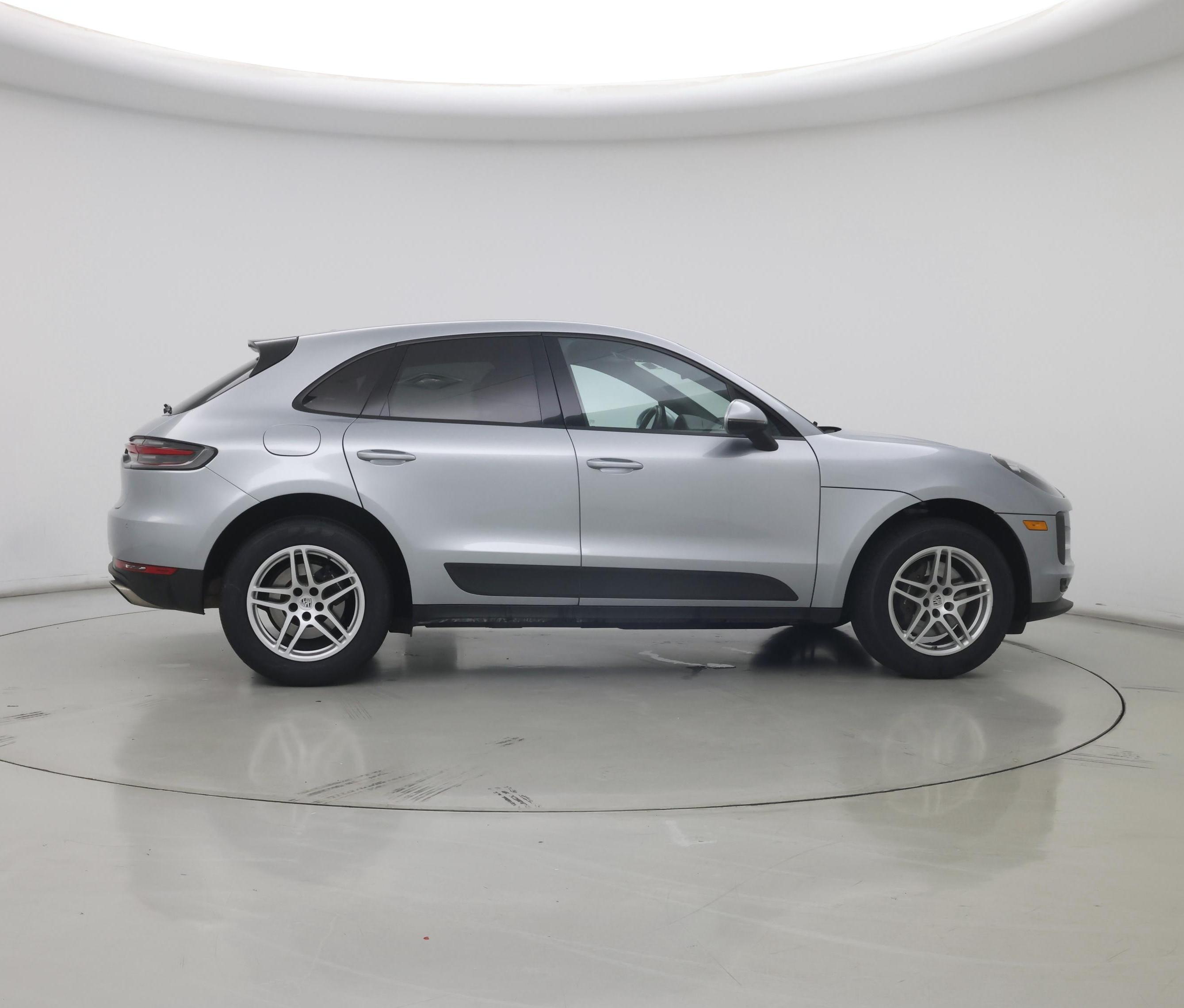 Thumbnail: 2021 Porsche Macan - 7