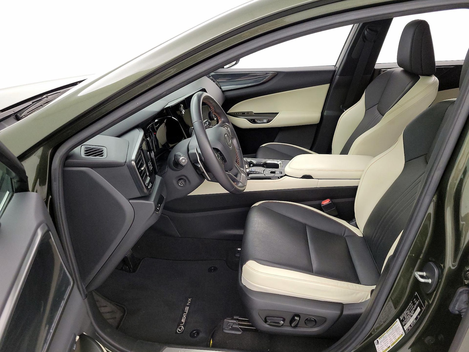 2024 Lexus NX 250 - Photo 12