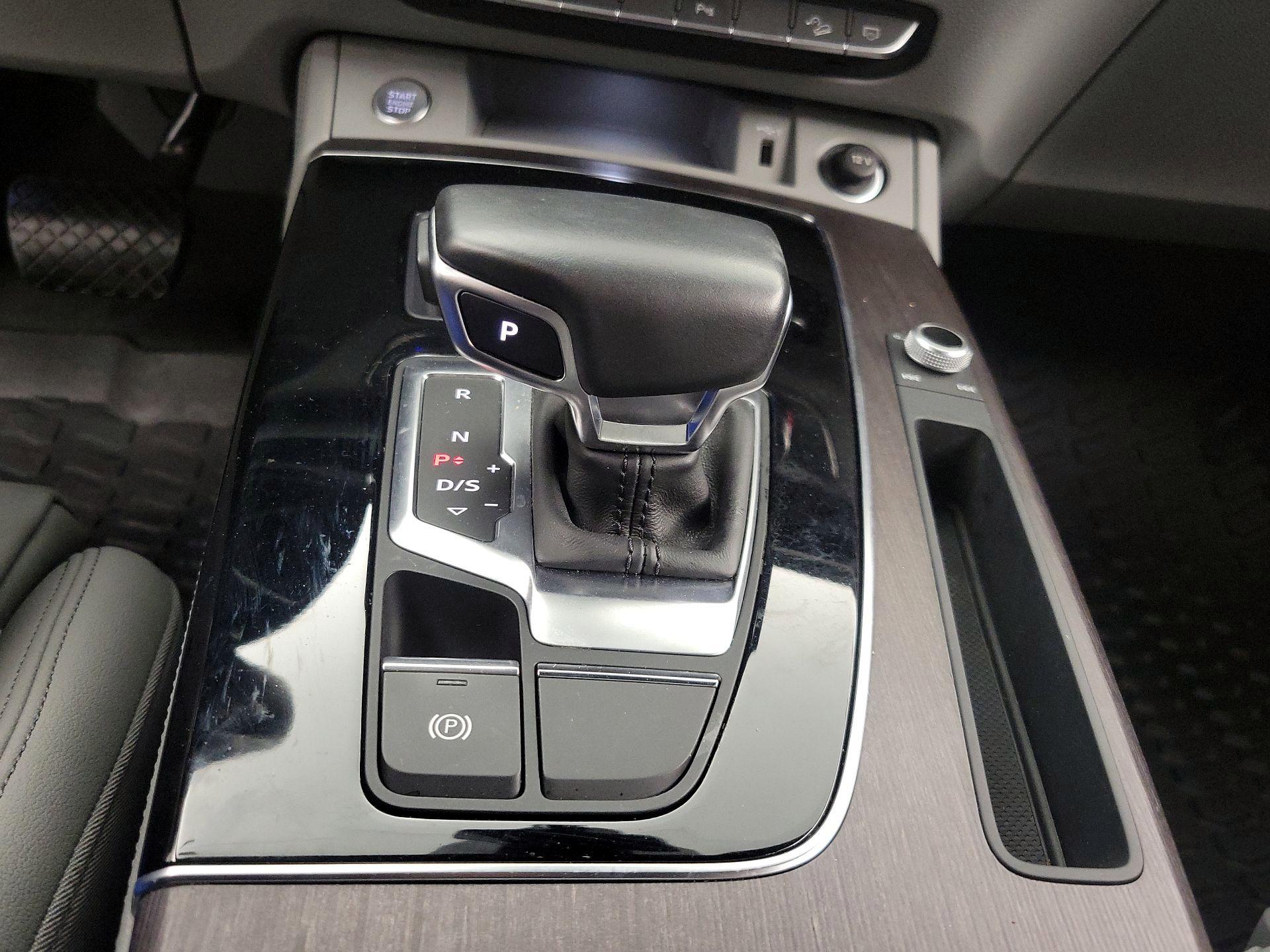 Thumbnail: 2021 Audi Q5 - 18