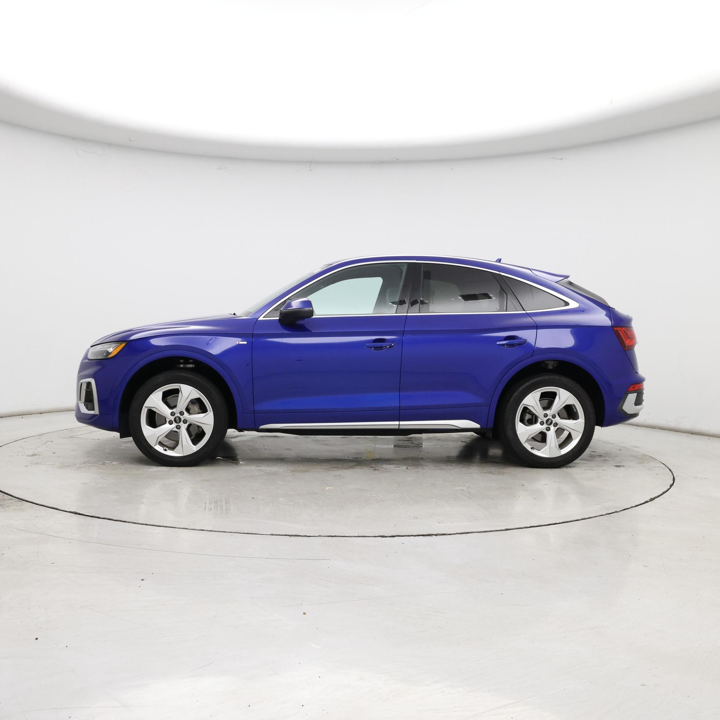 Thumbnail: 2021 Audi Q5 - 3