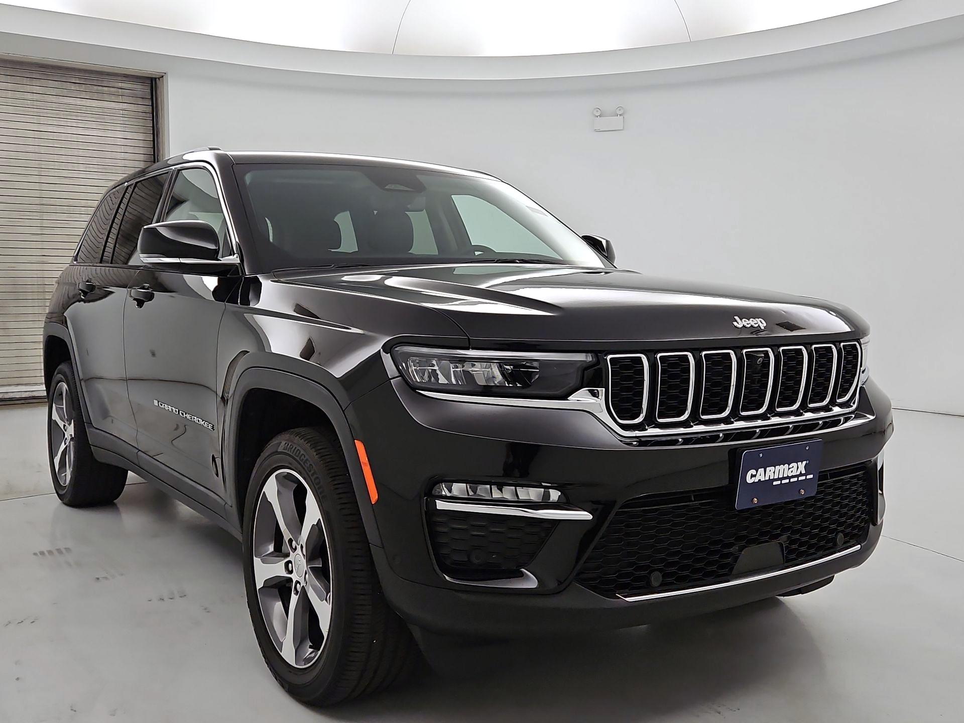 Thumbnail: 2023 Jeep Grand Cherokee - 1