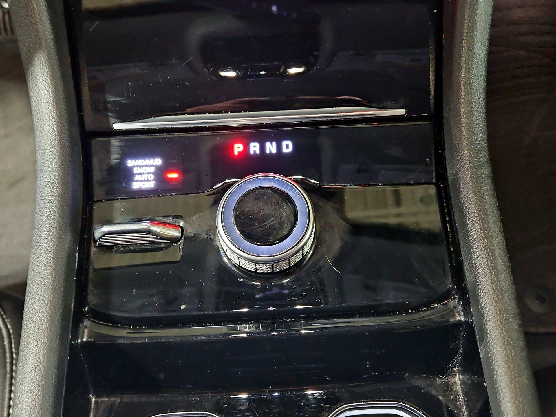 Thumbnail: 2023 Jeep Grand Cherokee - 16