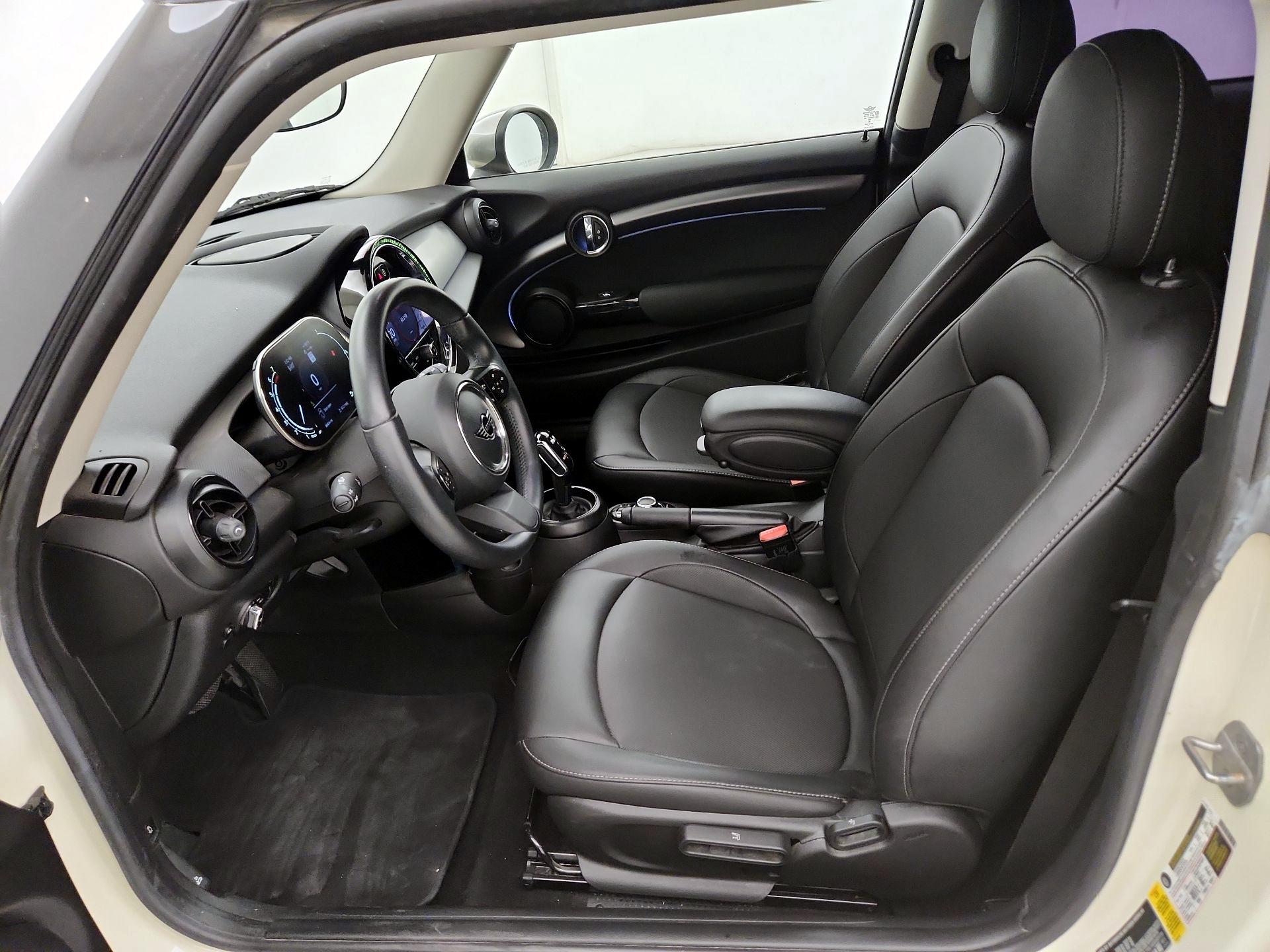 Thumbnail: 2022 MINI Cooper Hardtop - 11