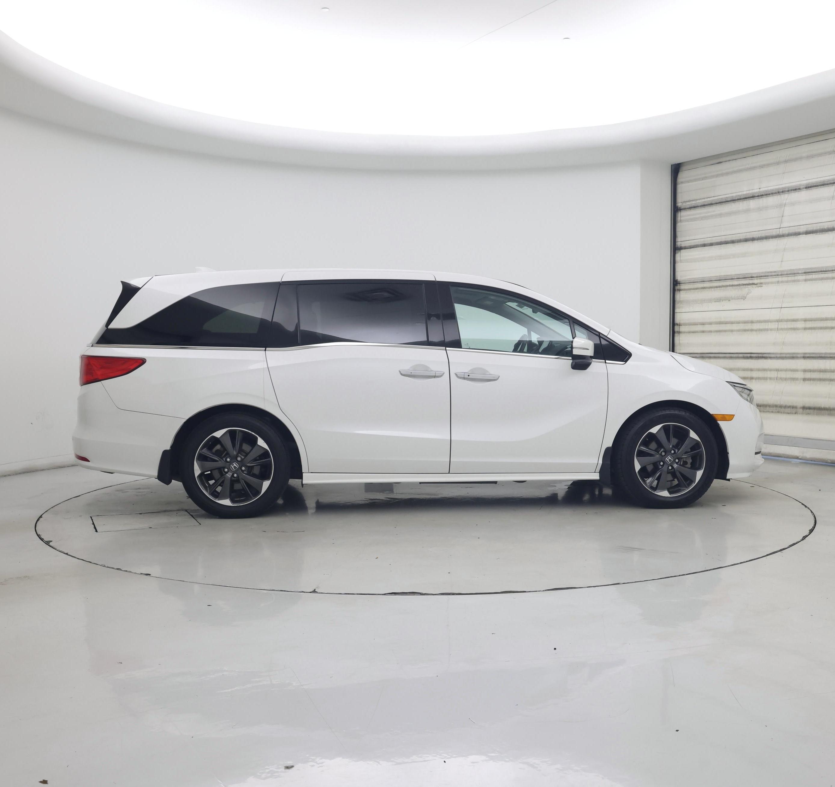 Thumbnail: 2023 Honda Odyssey - 7