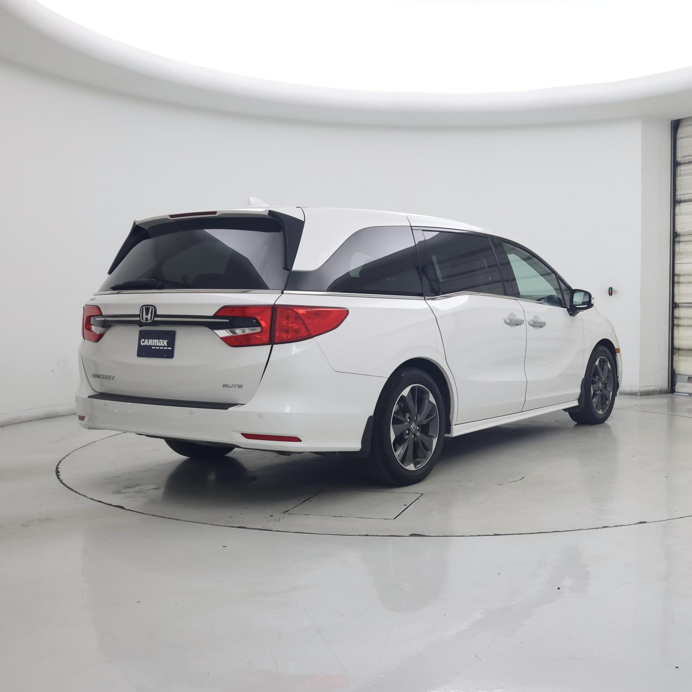 Thumbnail: 2023 Honda Odyssey - 8