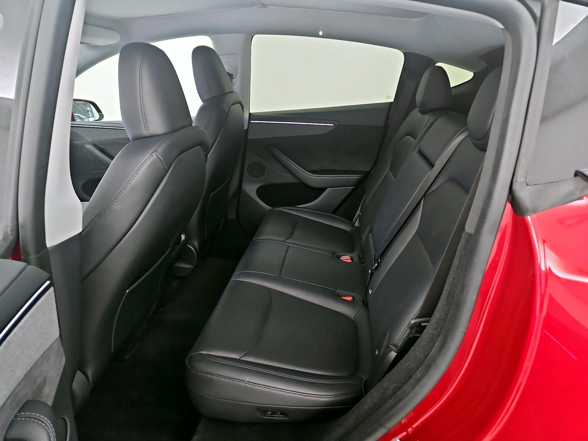 Thumbnail: 2026 Tesla Model Y - 18