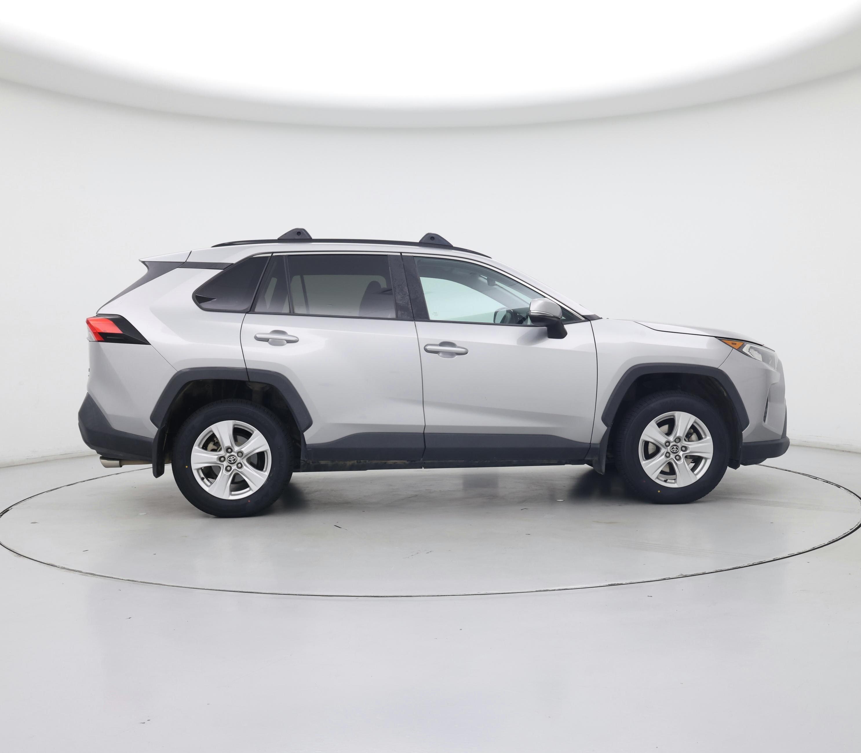 Thumbnail: 2021 Toyota RAV4 - 7