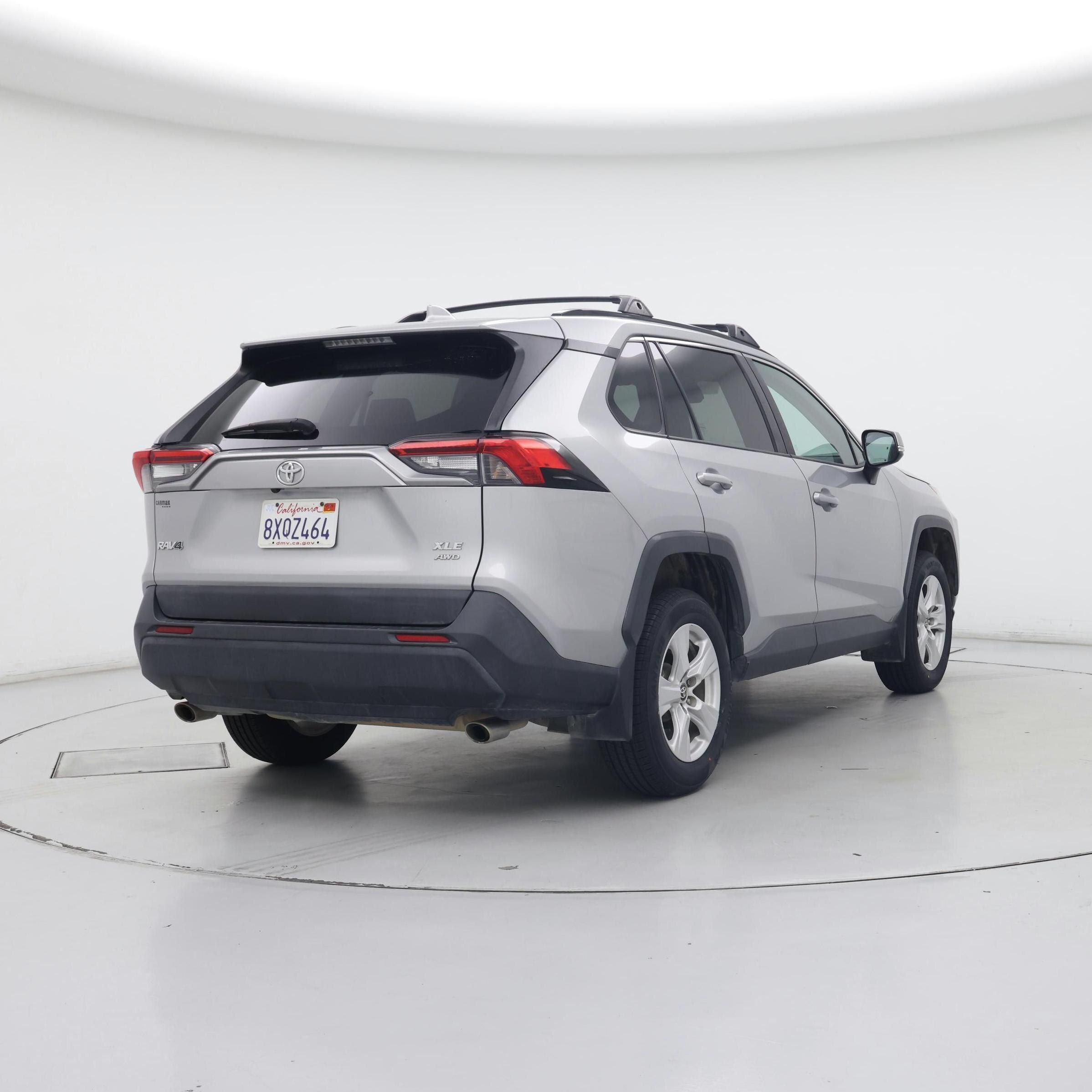 Thumbnail: 2021 Toyota RAV4 - 8