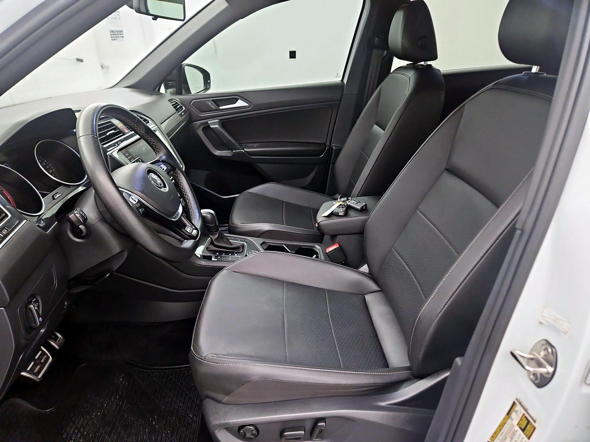 Thumbnail: 2020 Volkswagen Tiguan - 9