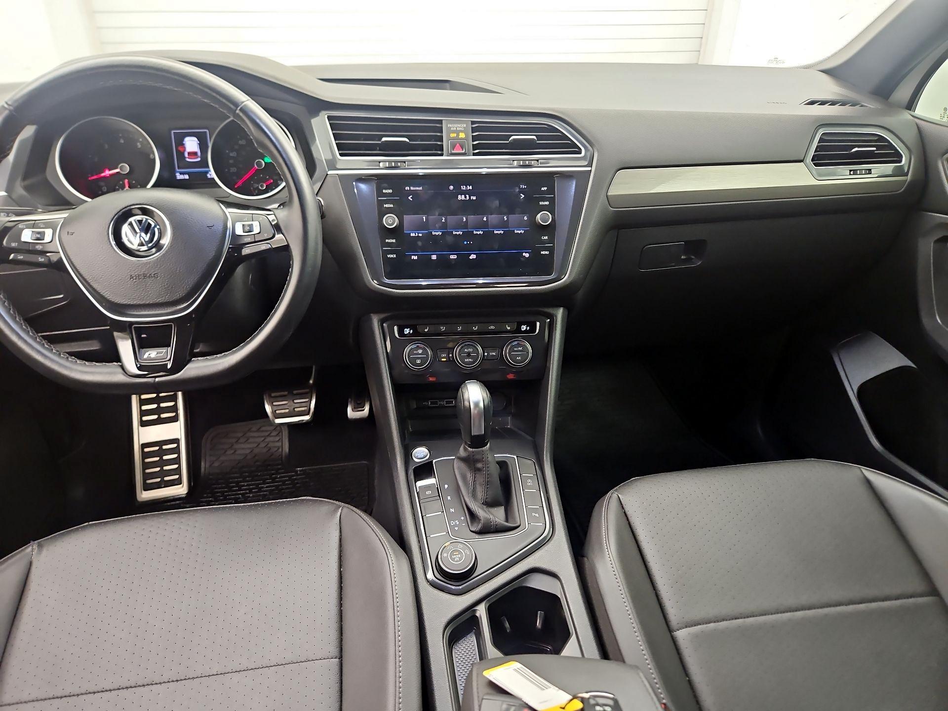 Thumbnail: 2020 Volkswagen Tiguan - 8