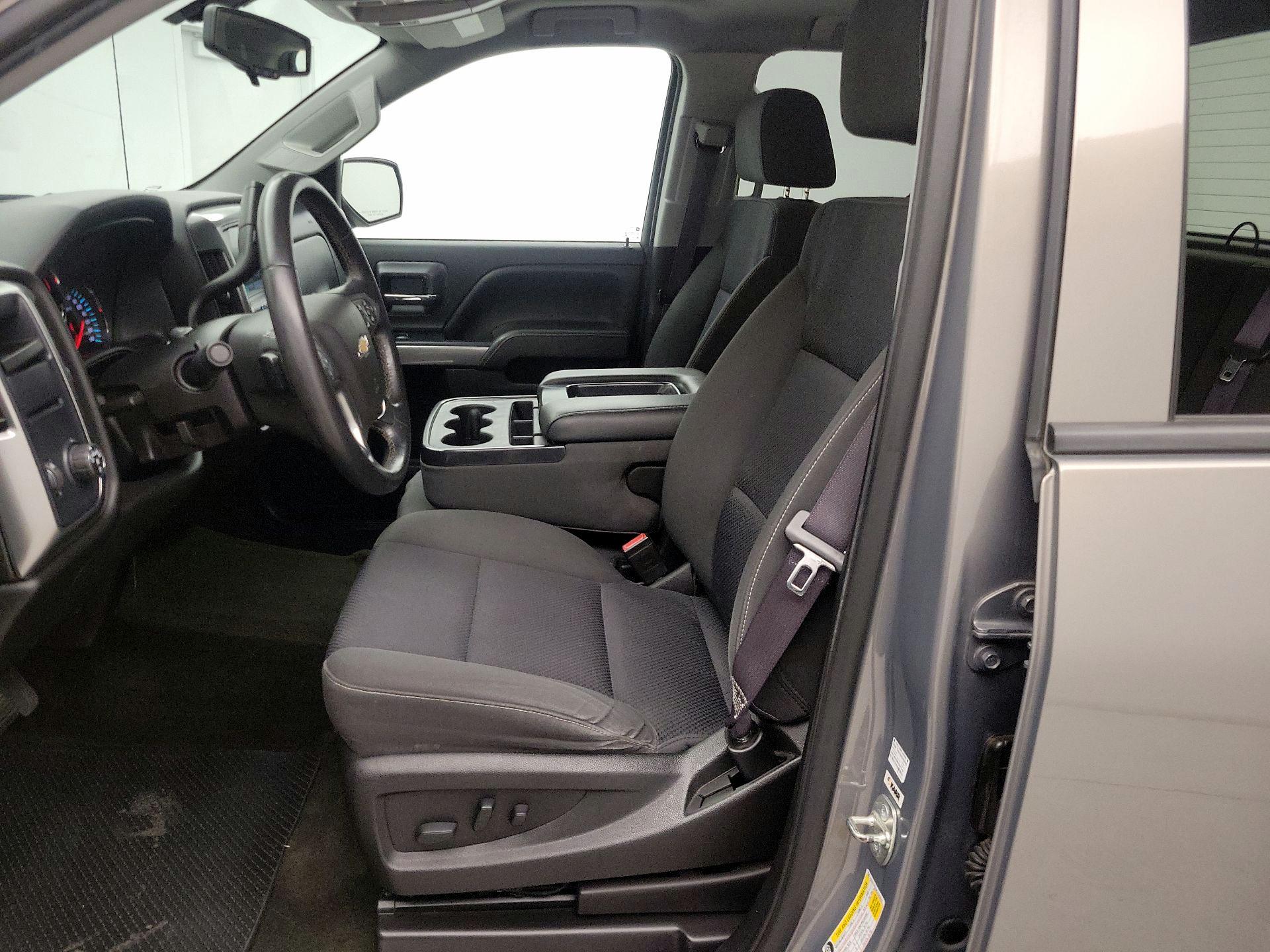 Thumbnail: 2017 Chevrolet Silverado 1500 - 11