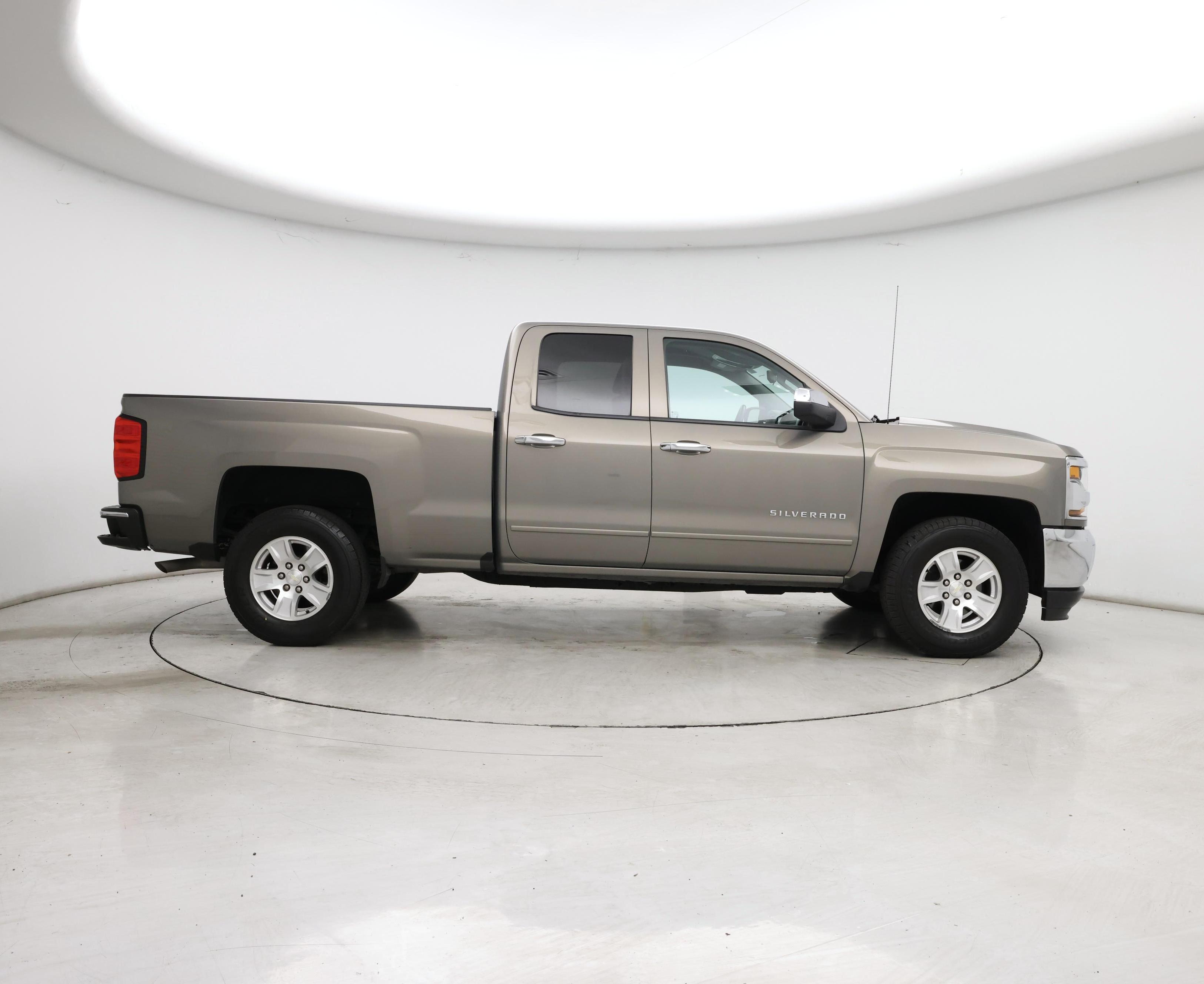 Thumbnail: 2017 Chevrolet Silverado 1500 - 7