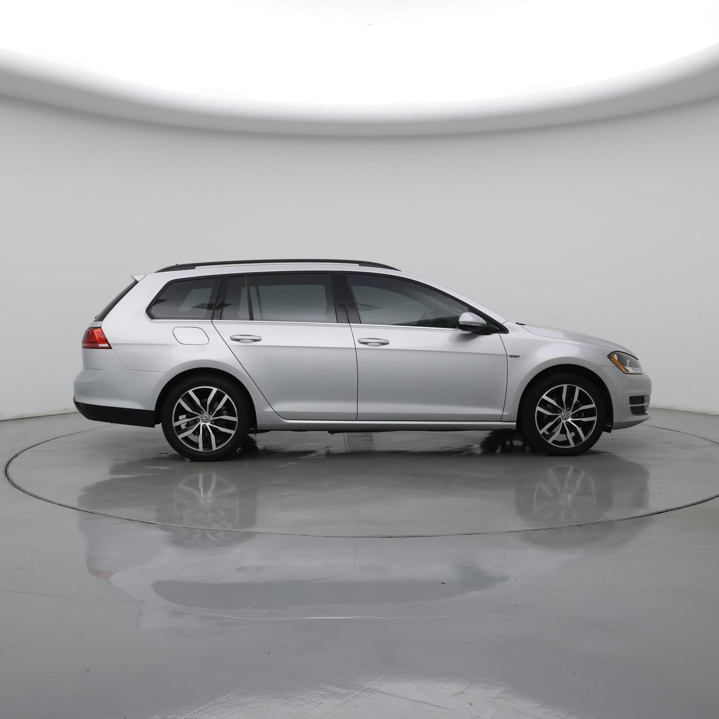 Thumbnail: 2016 Volkswagen Golf - 7