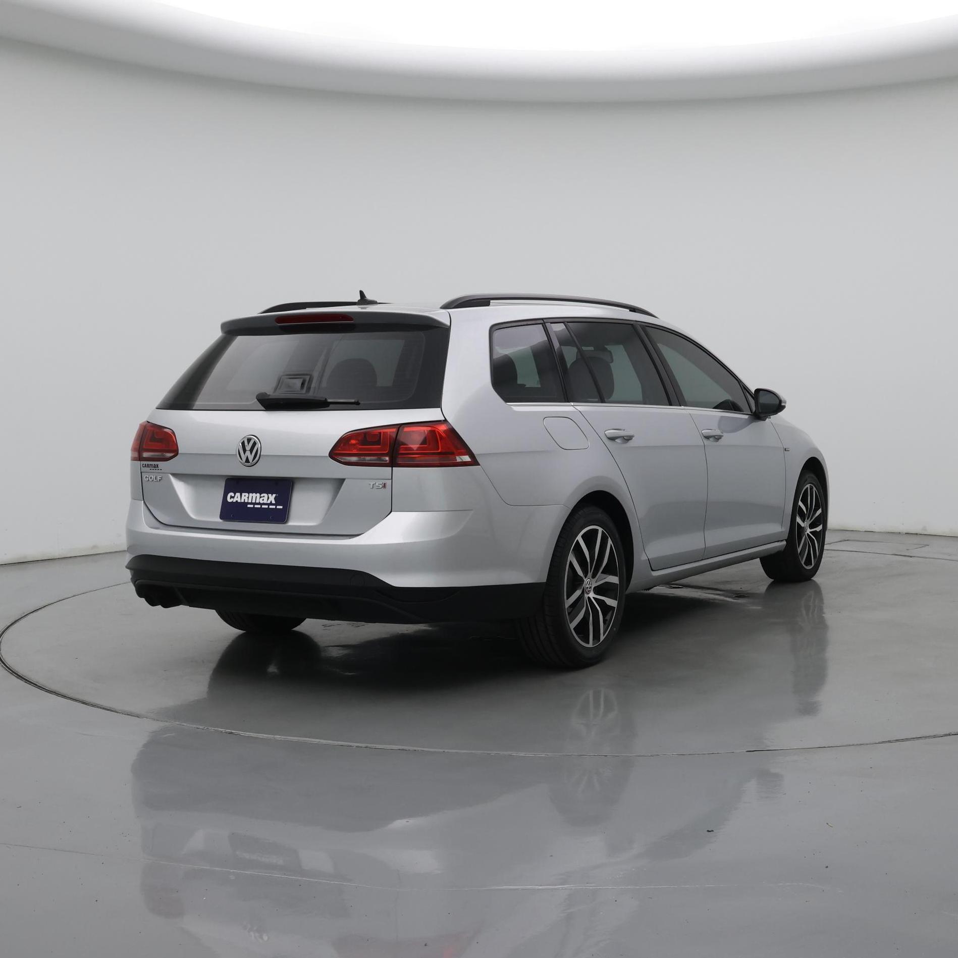 Thumbnail: 2016 Volkswagen Golf - 8