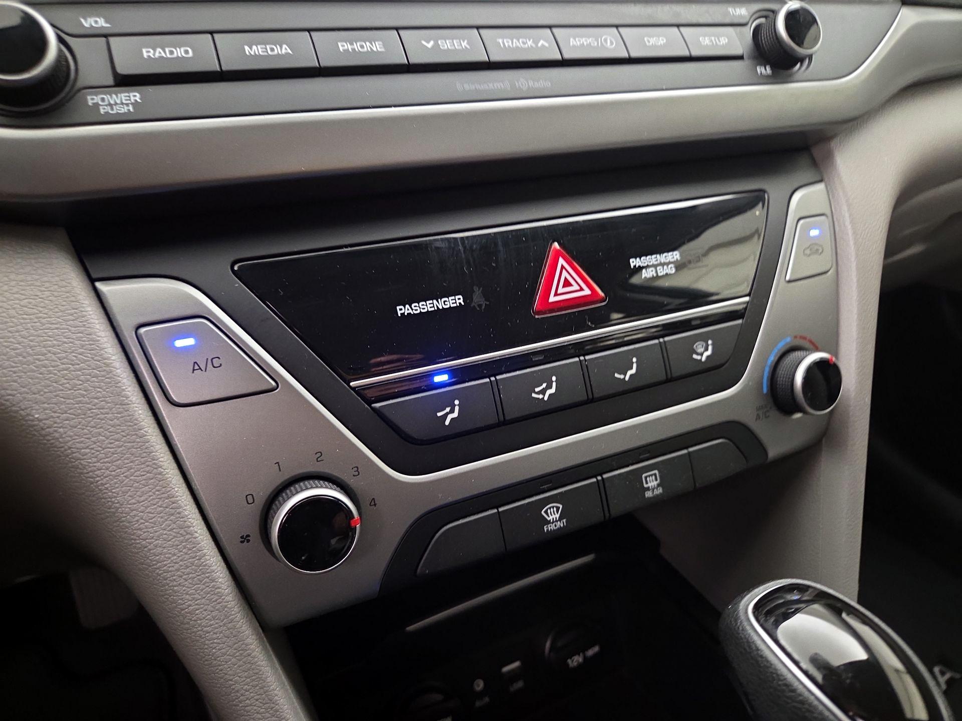 Thumbnail: 2018 Hyundai Elantra - 16