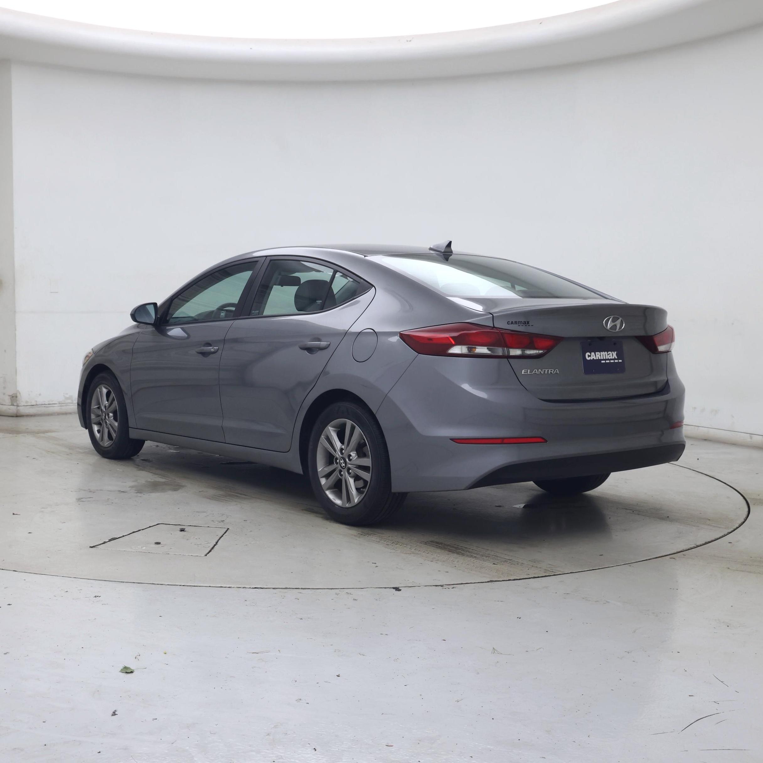 Thumbnail: 2018 Hyundai Elantra - 2