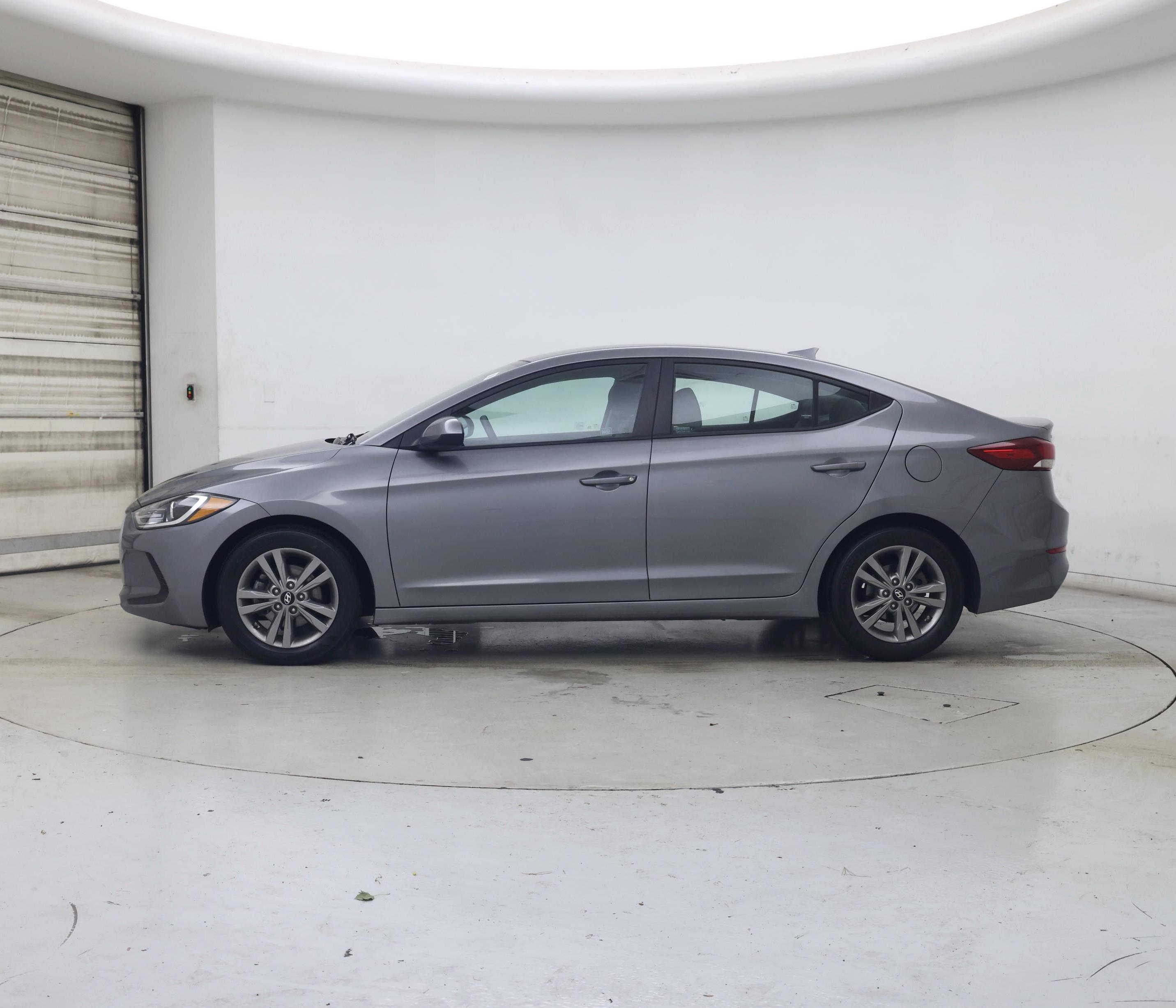Thumbnail: 2018 Hyundai Elantra - 3