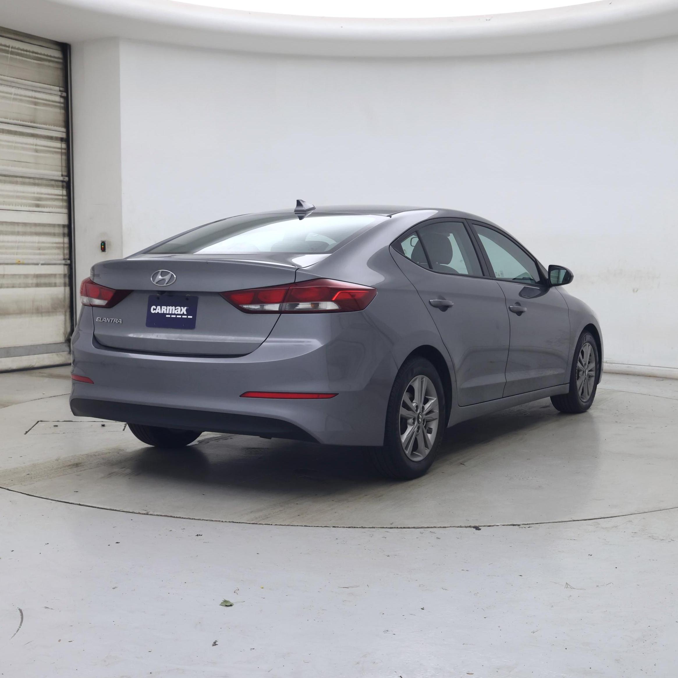 Thumbnail: 2018 Hyundai Elantra - 8
