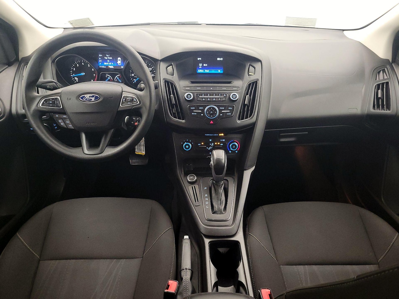 2015 Ford Focus SE - Photo 10