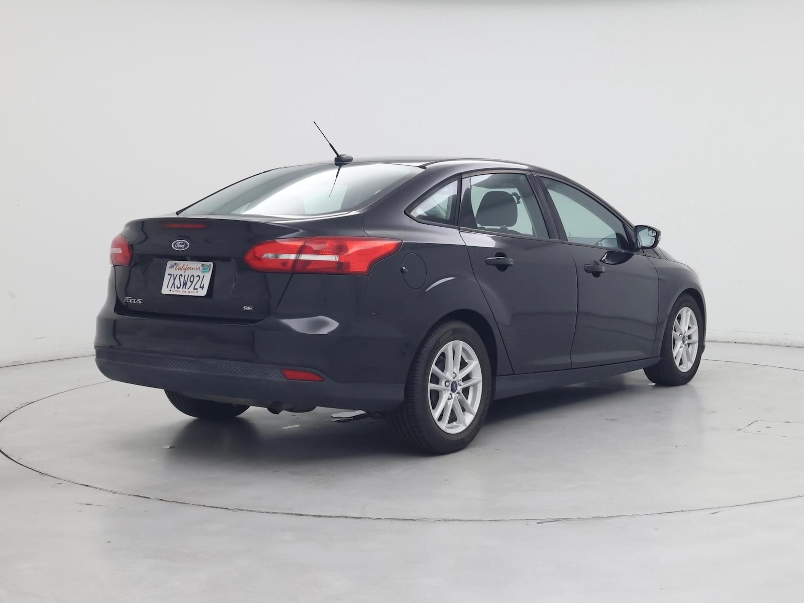 2015 Ford Focus SE - Photo 9