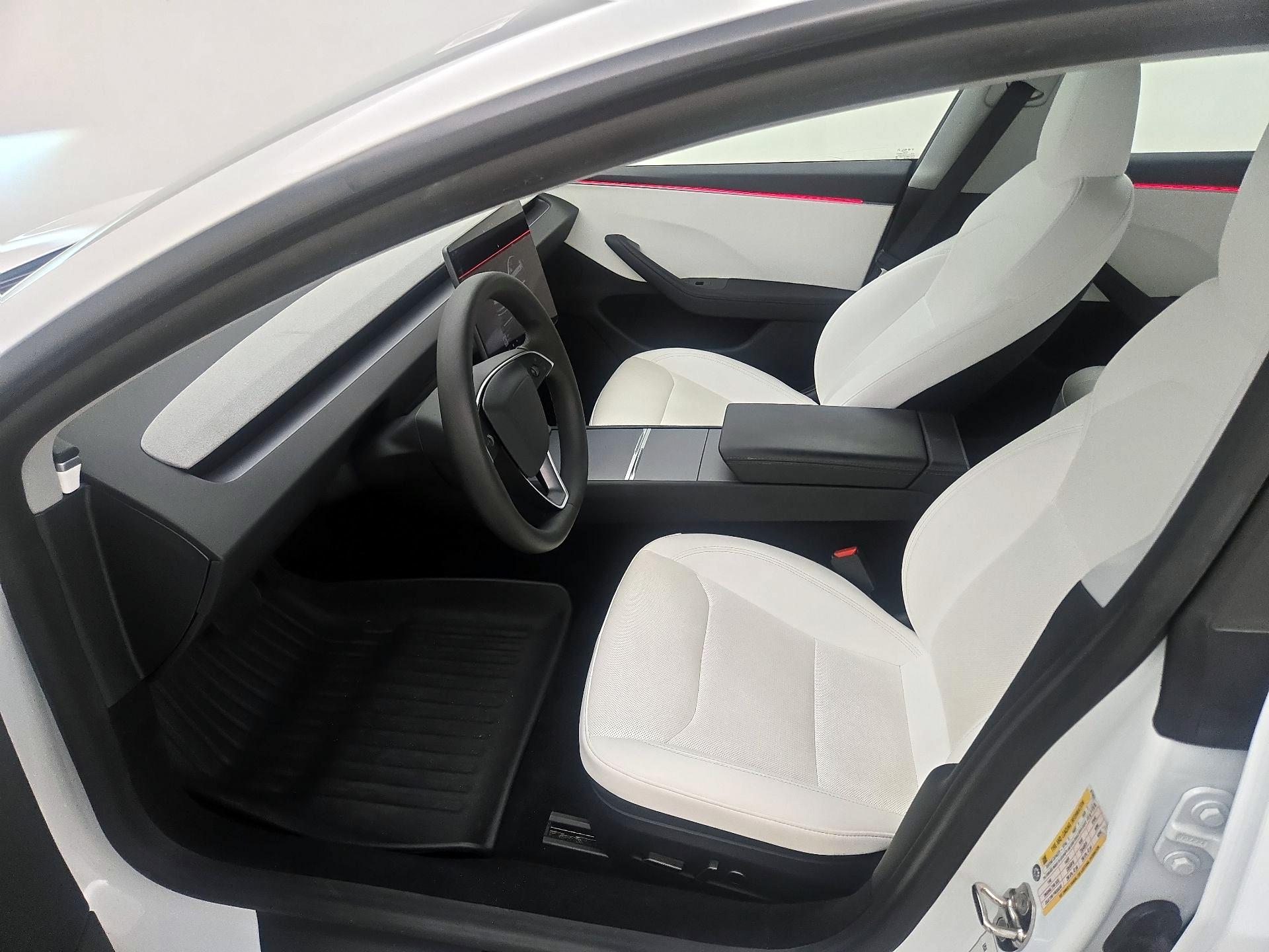 Thumbnail: 2024 Tesla Model 3 - 11