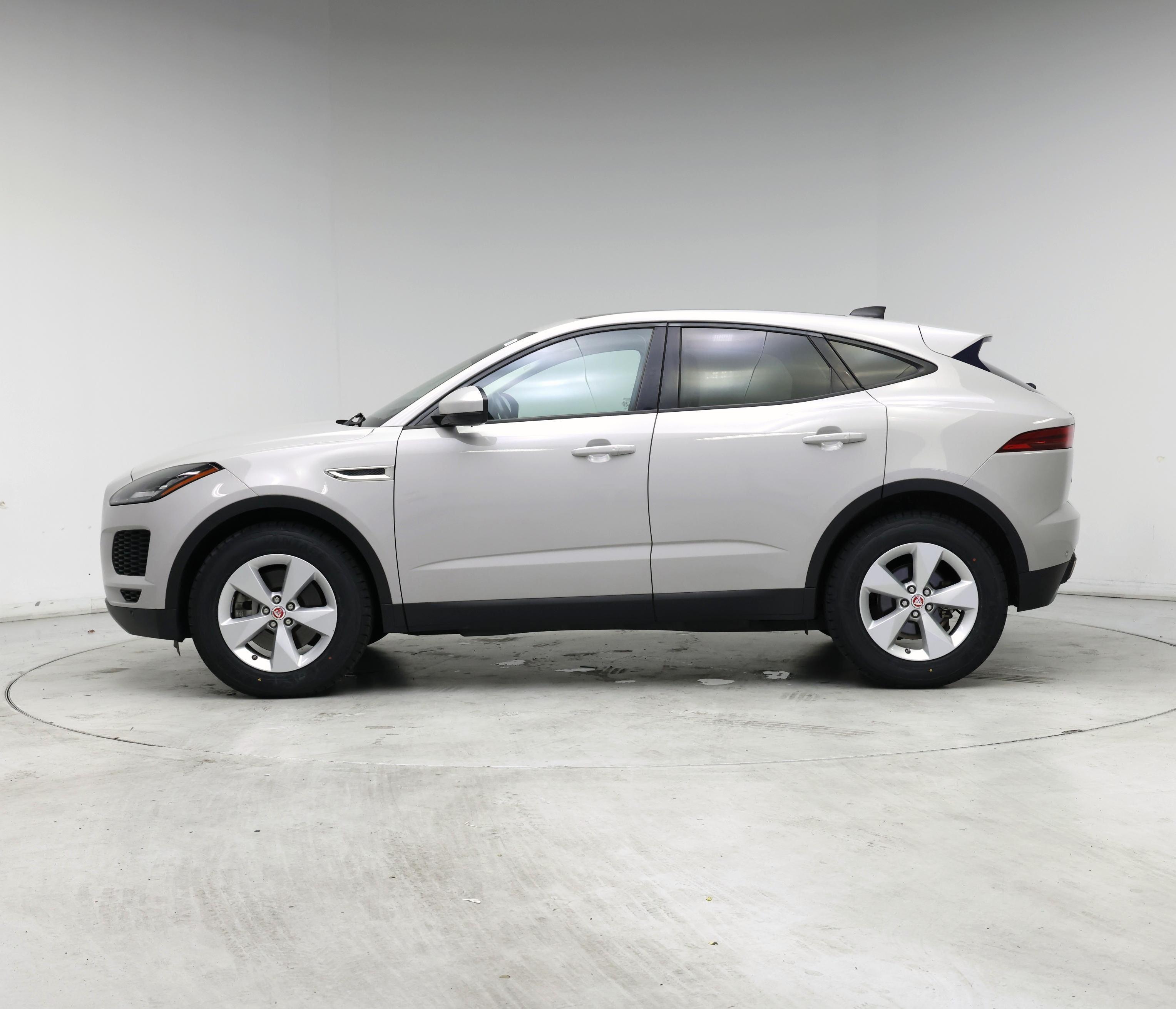 Thumbnail: 2020 Jaguar E-Pace - 3