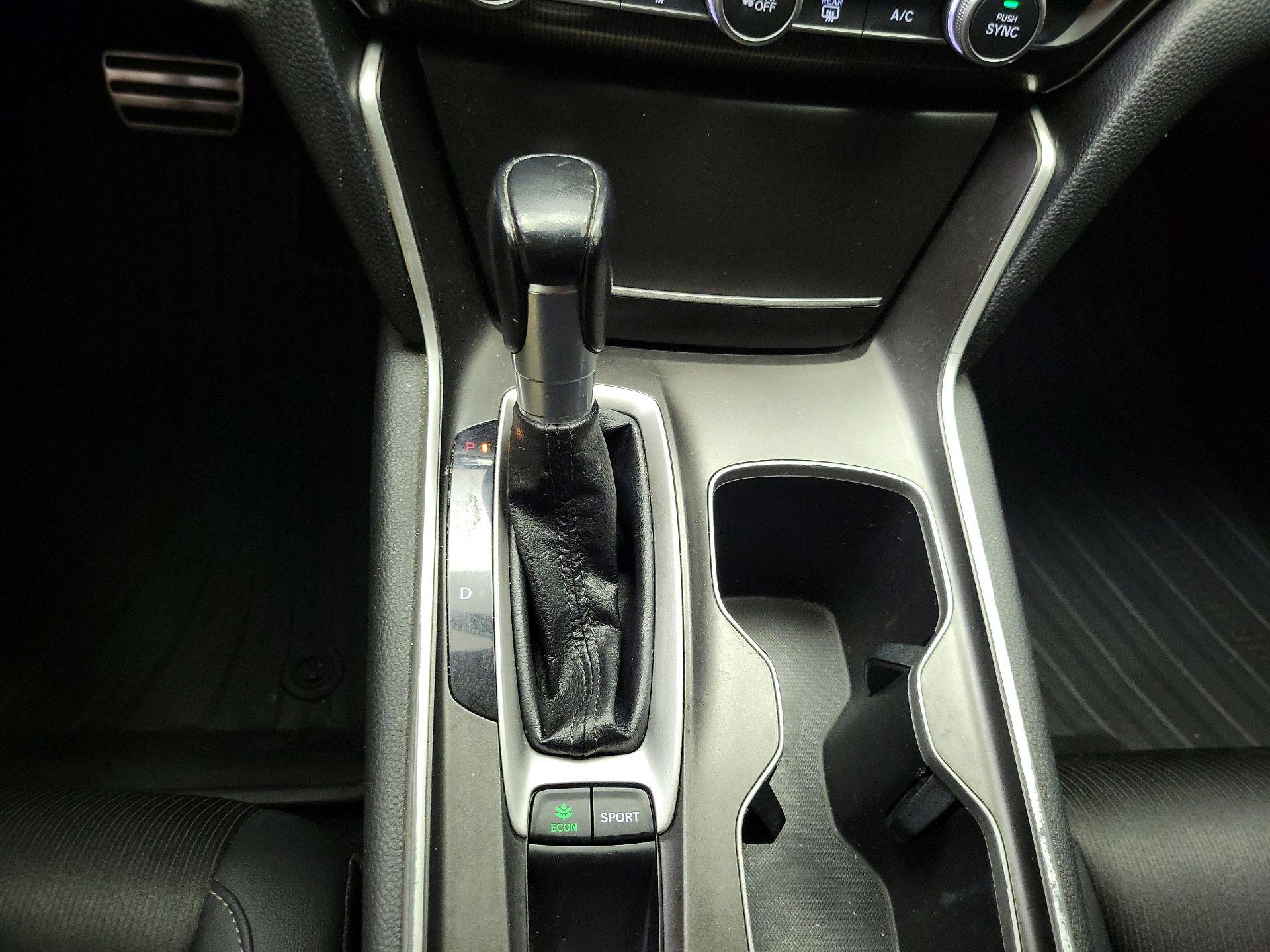 Thumbnail: 2019 Honda Accord - 17