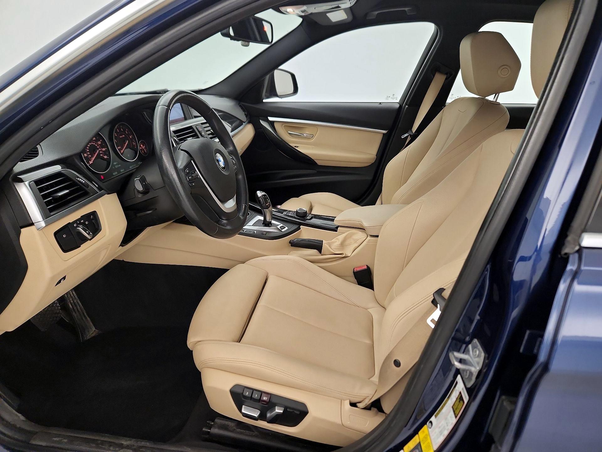 Thumbnail: 2018 BMW 3 Series - 11