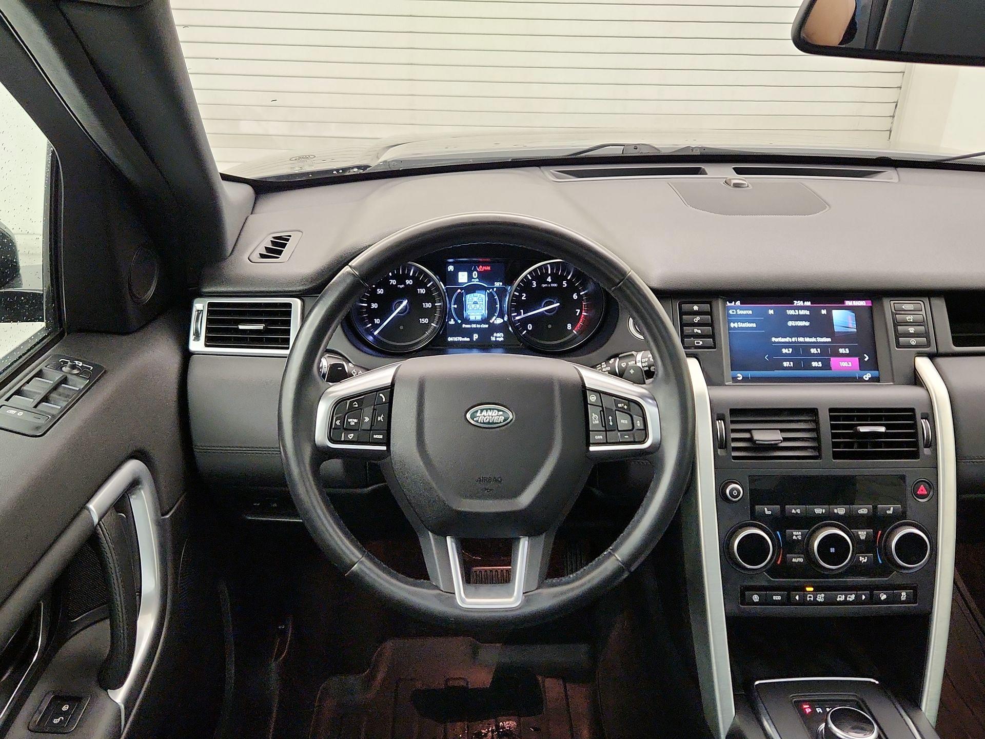 Thumbnail: 2019 Land Rover Discovery Sport - 10