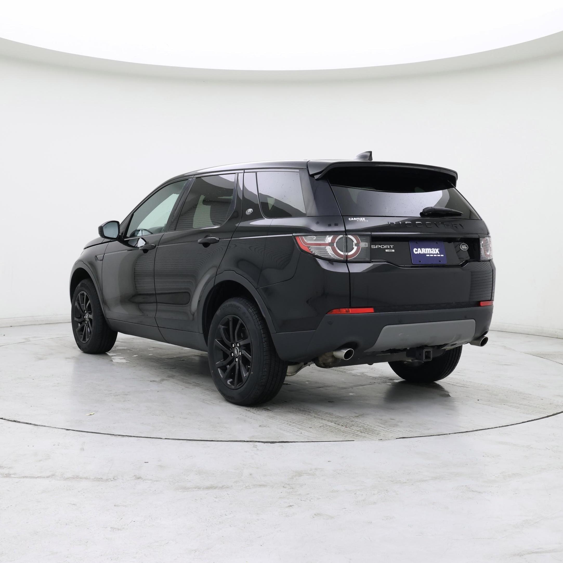 Thumbnail: 2019 Land Rover Discovery Sport - 2