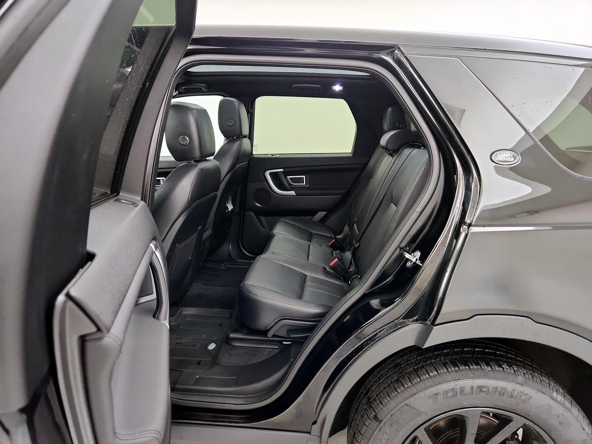 Thumbnail: 2019 Land Rover Discovery Sport - 20