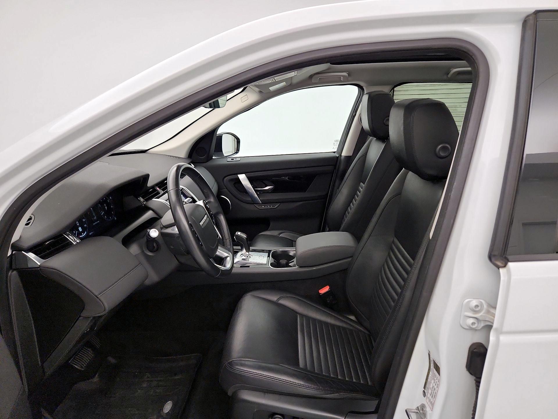 Thumbnail: 2020 Land Rover Discovery Sport - 11