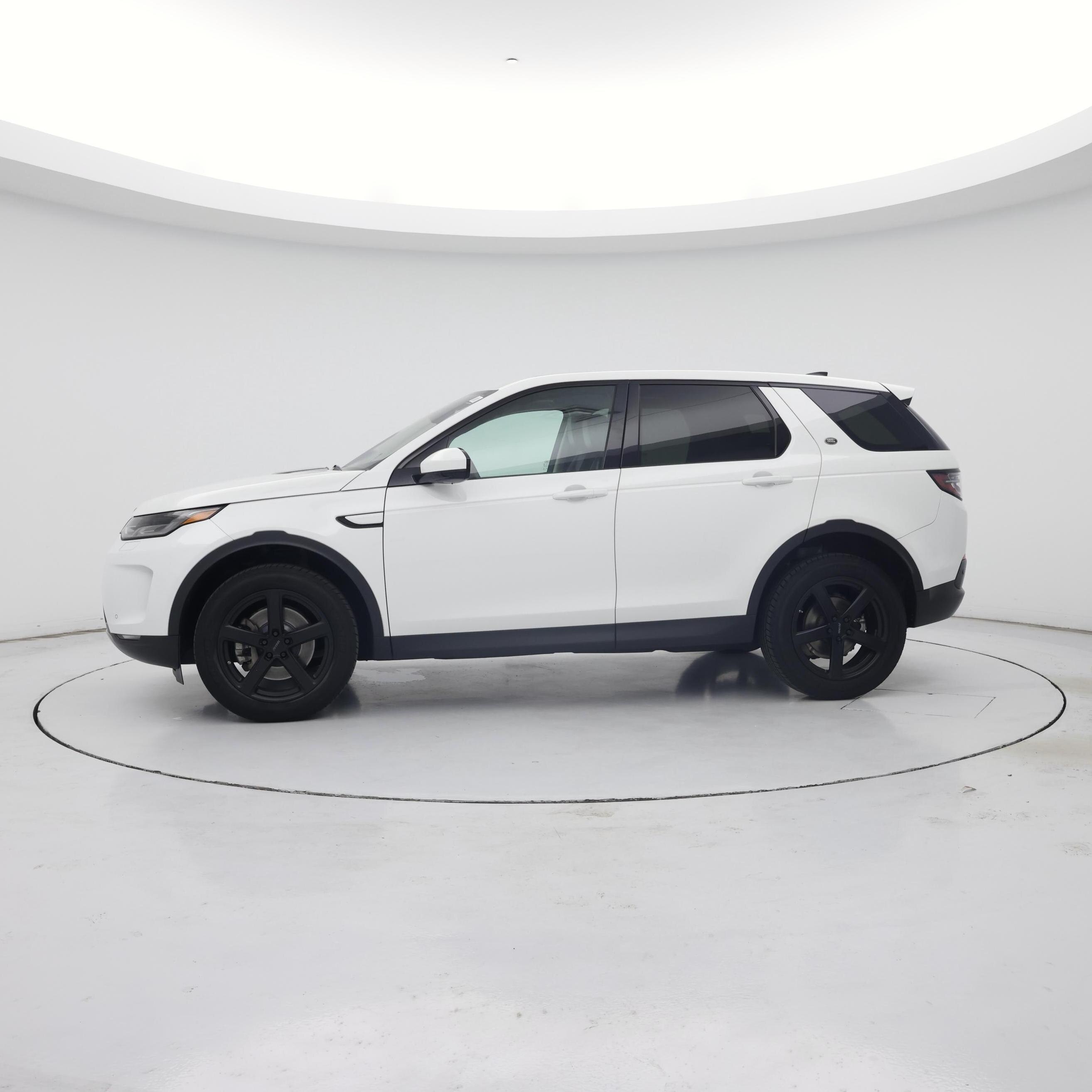Thumbnail: 2020 Land Rover Discovery Sport - 3