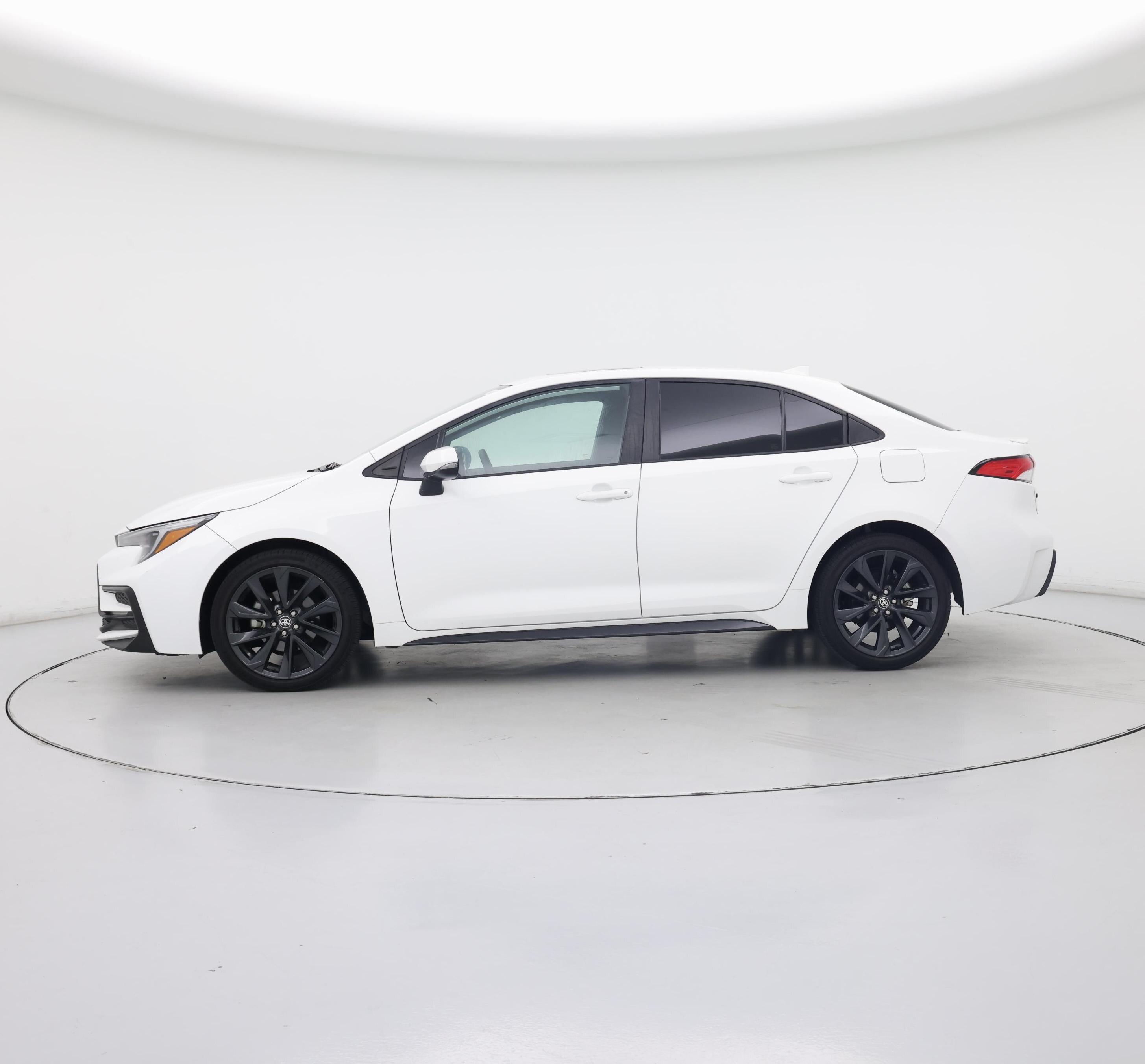 Thumbnail: 2024 Toyota Corolla - 3